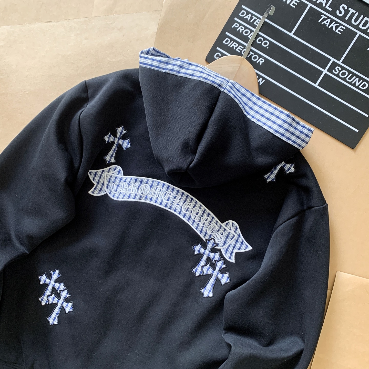 【CHROME HEARTS旗艦店】クロムハーツ ジャケット ご好評に付き再入荷！