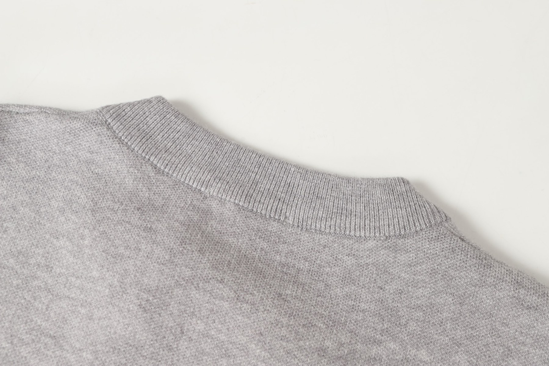 【LOEWE旗艦店】ロエベ セーター 男女兼用 ご好評に付き再入荷！