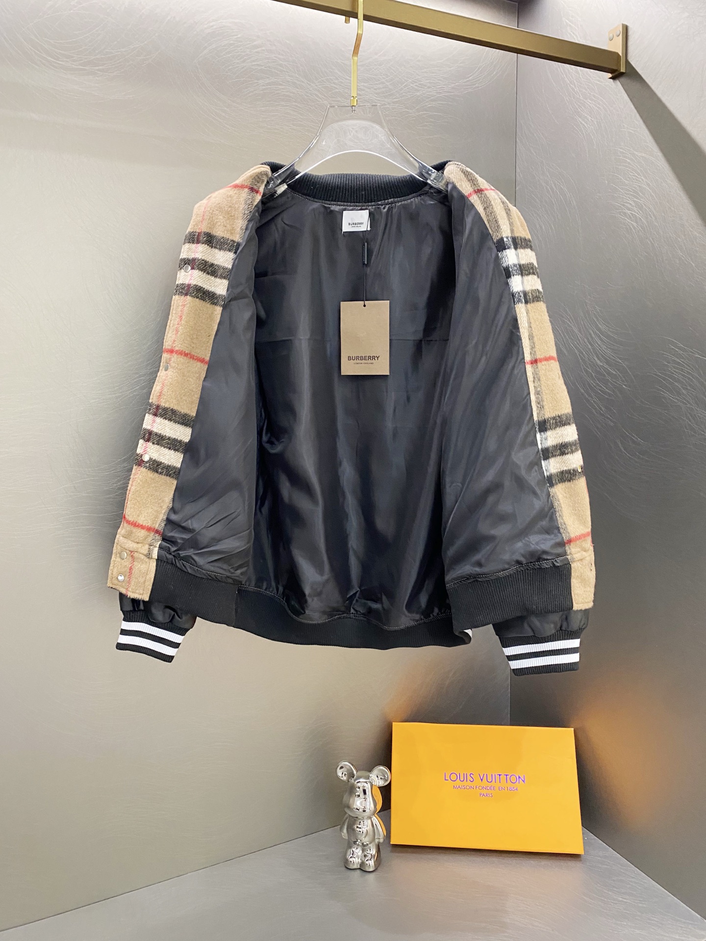 【BURBERRY旗艦店】バーバリー ジャケット 、ご好評に付き再入荷！