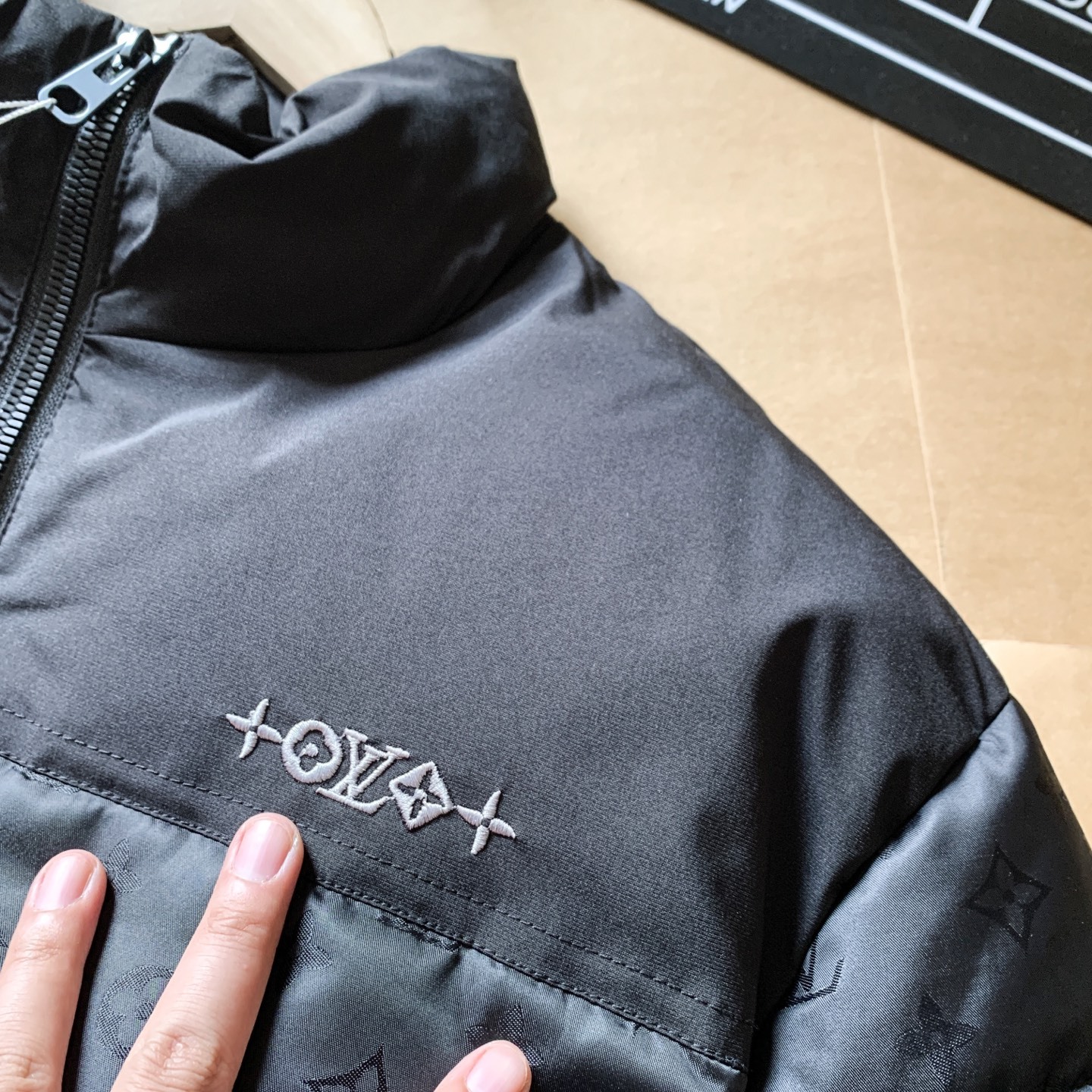 【LOUIS VUITTON旗艦店】ルイヴィトン ダウンジャケット ご好評に付き再入荷！