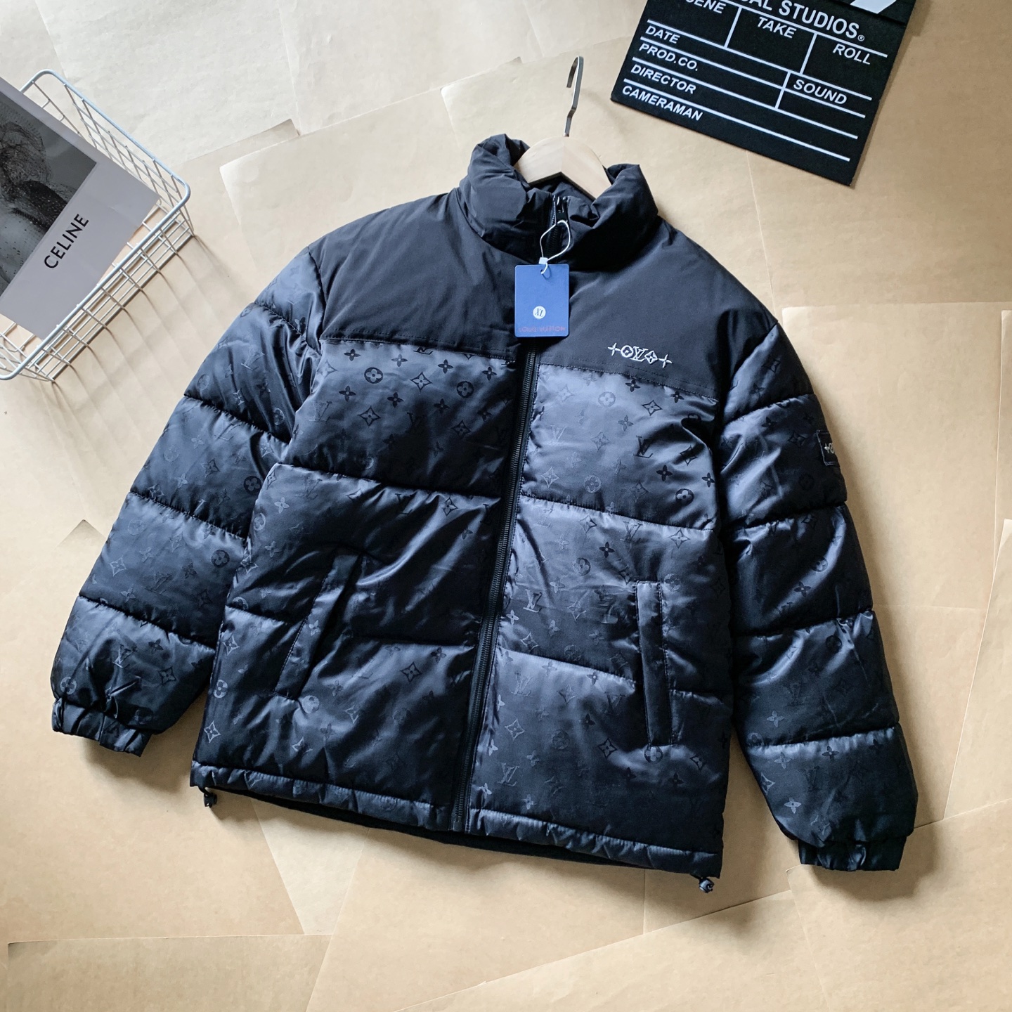 【LOUIS VUITTON旗艦店】ルイヴィトン ダウンジャケット ご好評に付き再入荷！