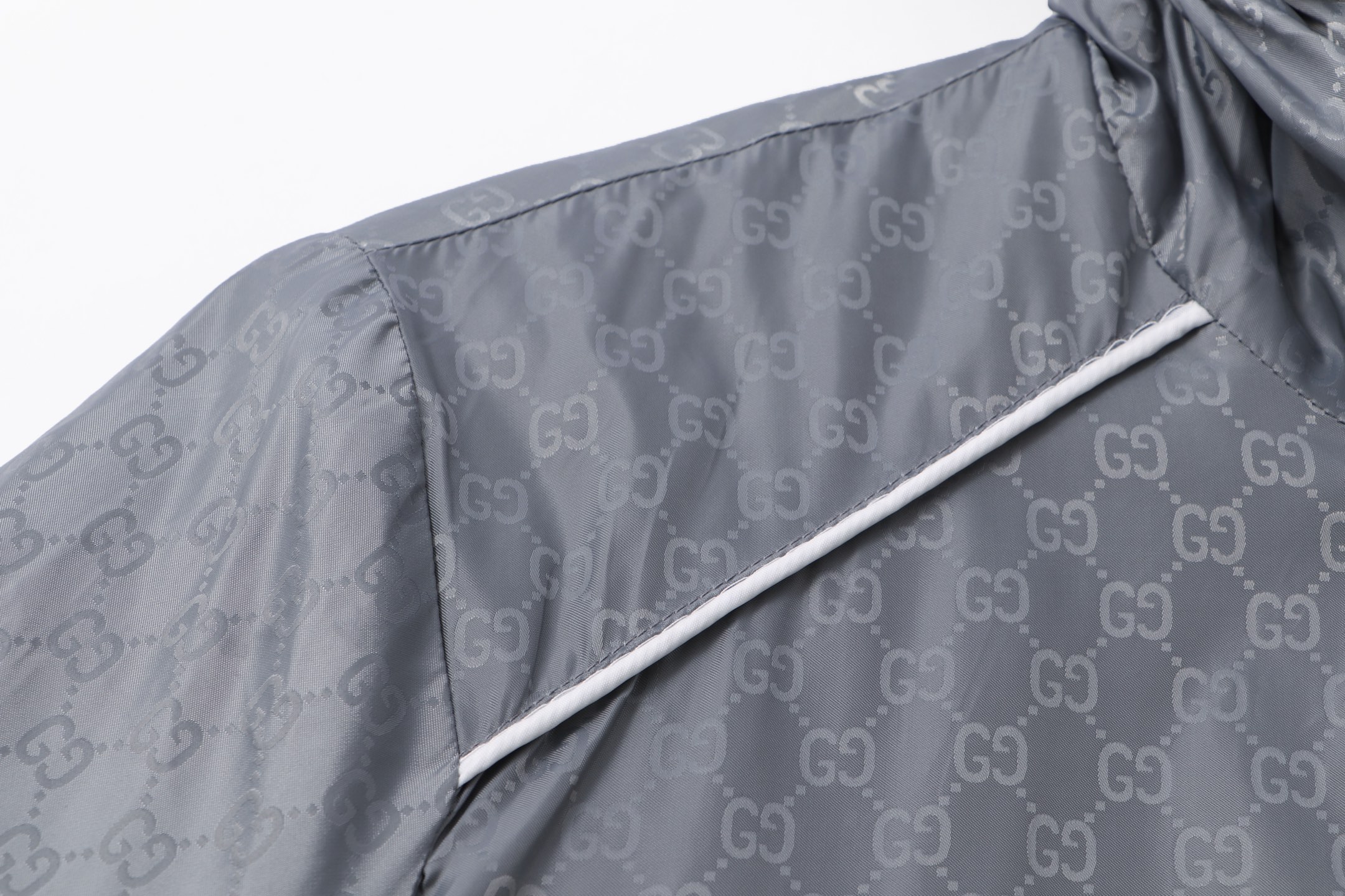 【GUCCI公式旗艦店】グッチ ジャケット ご好評に付き再入荷！