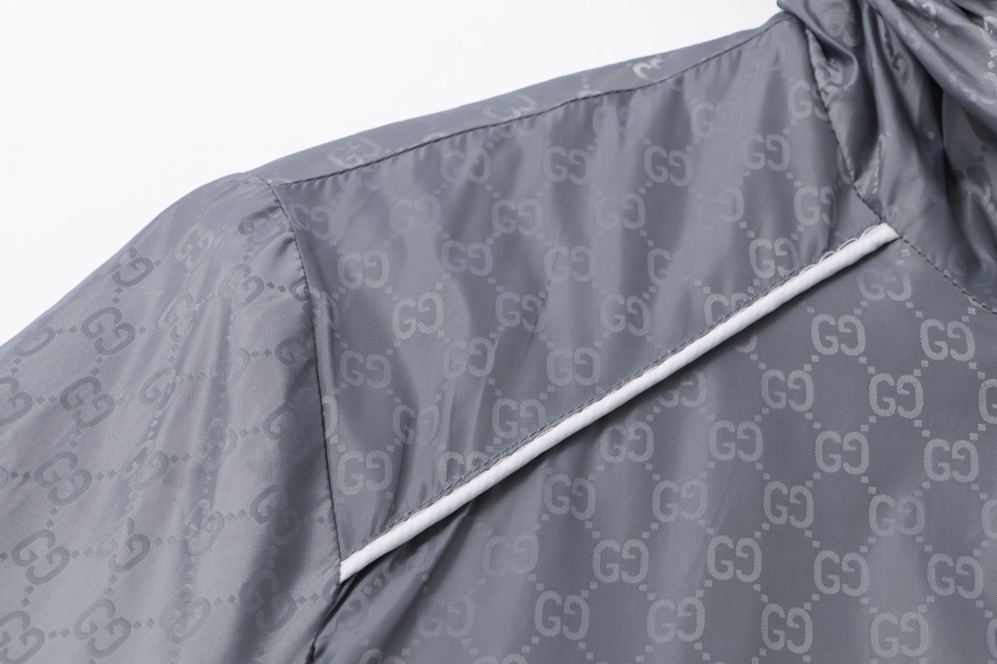 【GUCCI公式旗艦店】グッチ ジャケット ご好評に付き再入荷！