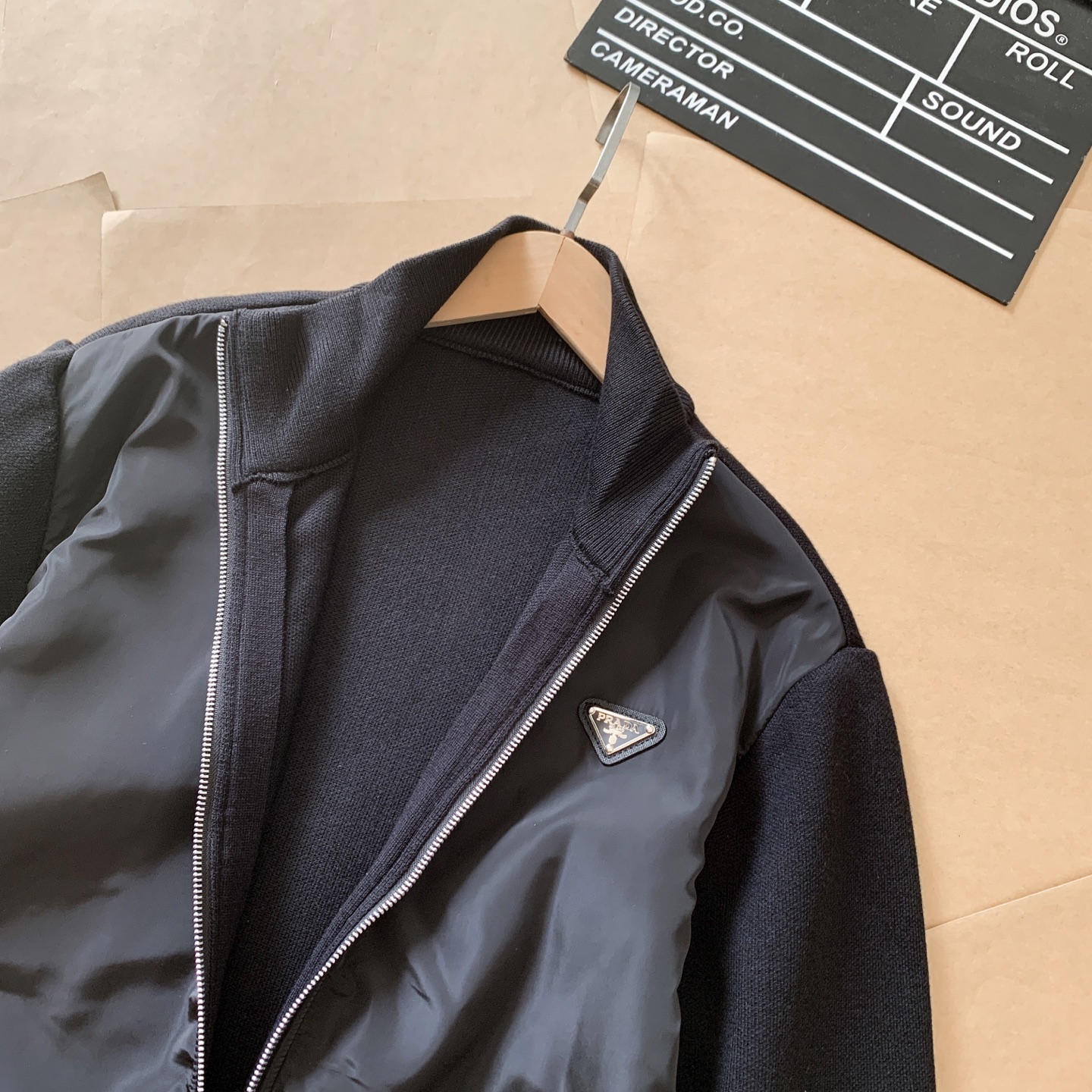 【PRADA旗艦店】プラダ ジャケット ご好評に付き再入荷！