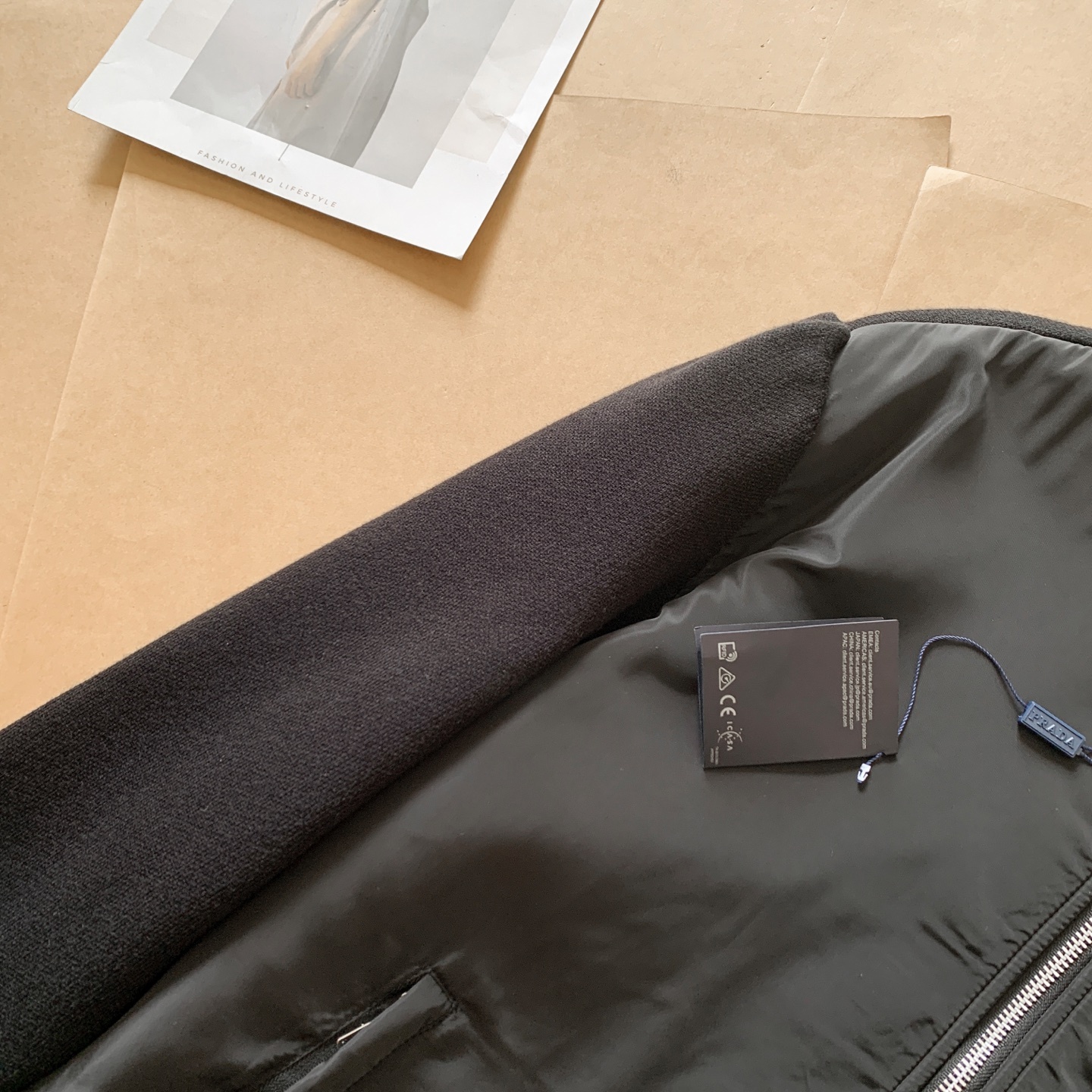 【PRADA旗艦店】プラダ ジャケット ご好評に付き再入荷！