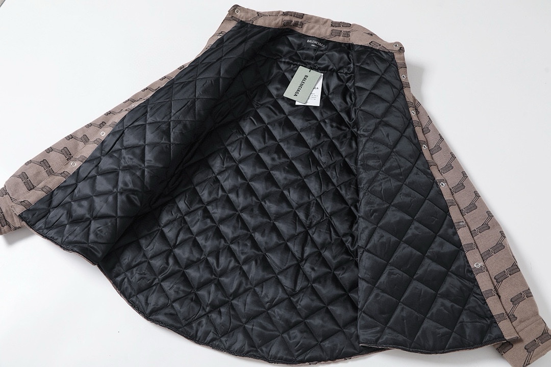 【BALENCIAGA】バレンシアガ ジャケット 綿入り ご好評に付き再入荷！