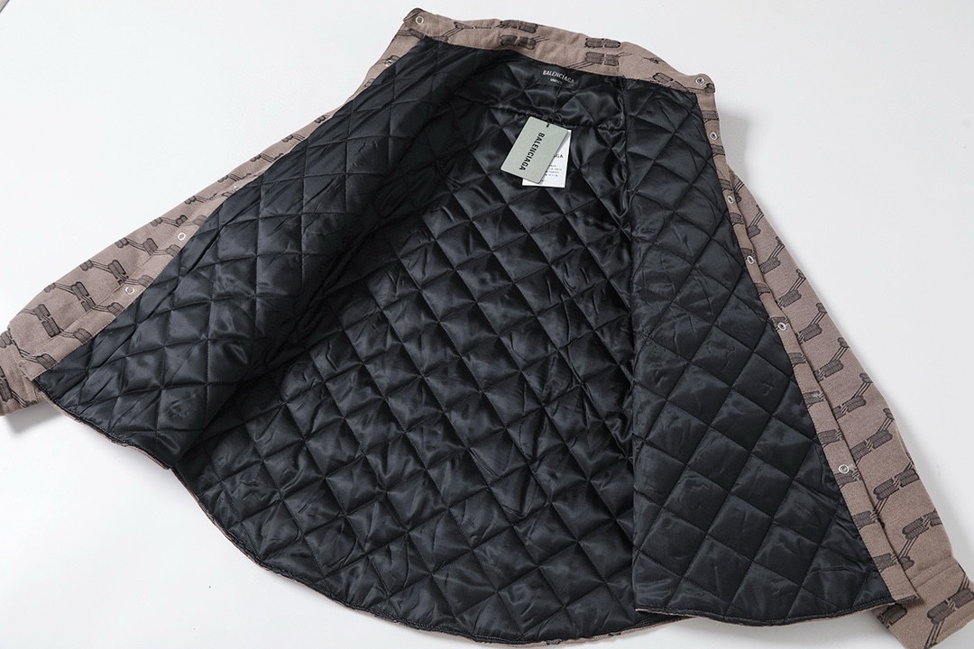 【BALENCIAGA】バレンシアガ ジャケット 綿入り ご好評に付き再入荷！