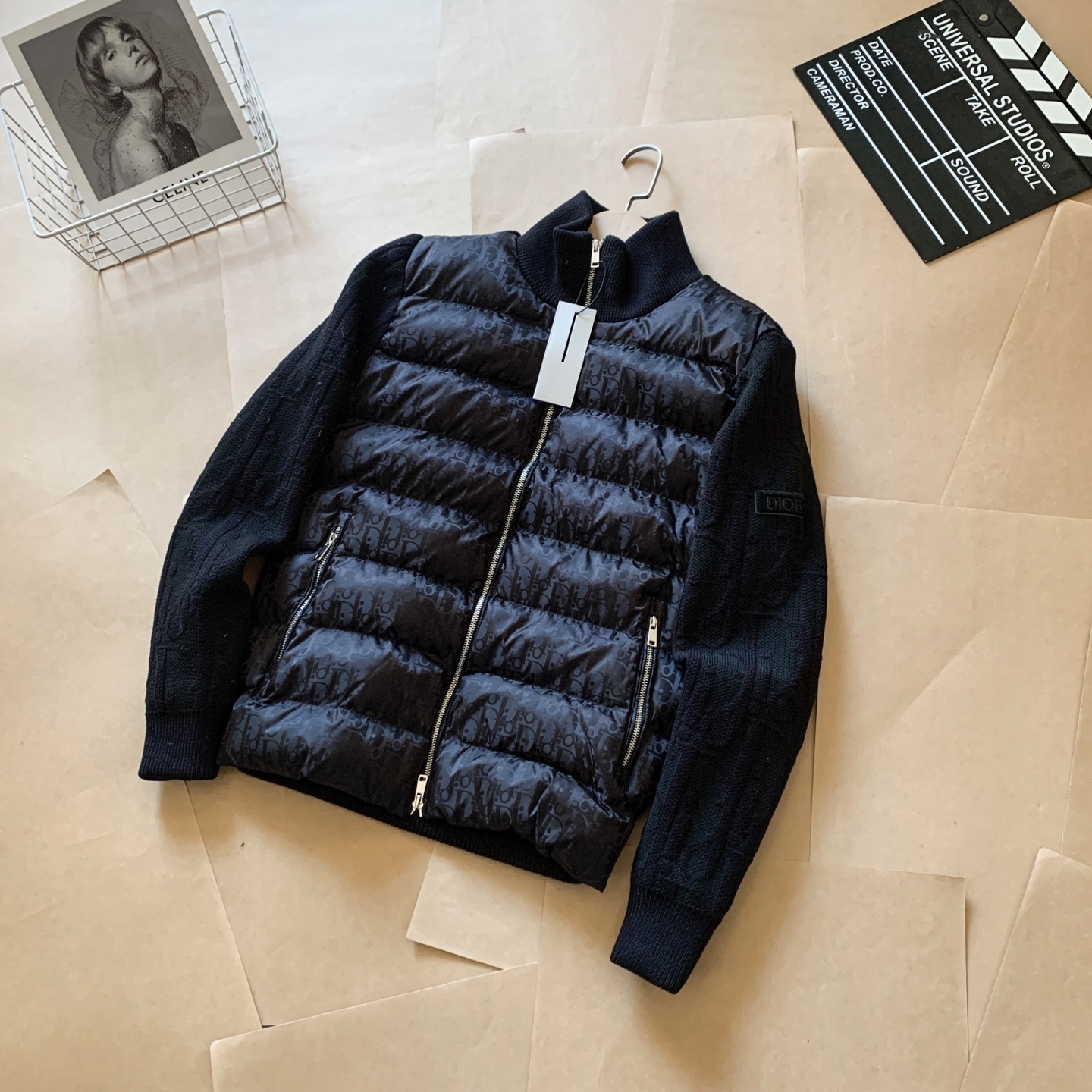 【DIOR旗艦店】（ディオール）ニットダウンジャケット ご好評に付き再入荷！