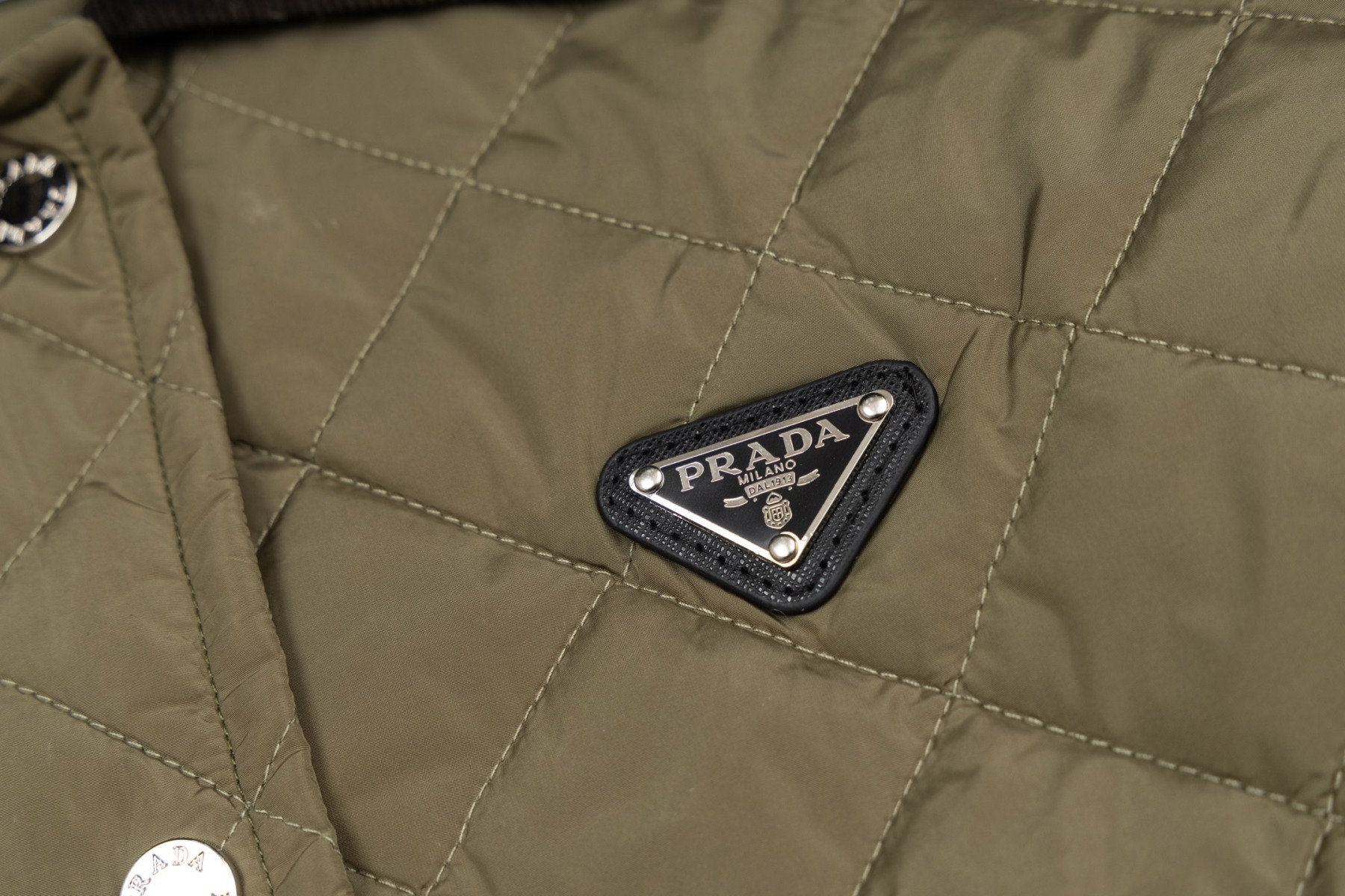 【PRADA旗艦店】プラダ ジャケット ご好評に付き再入荷！