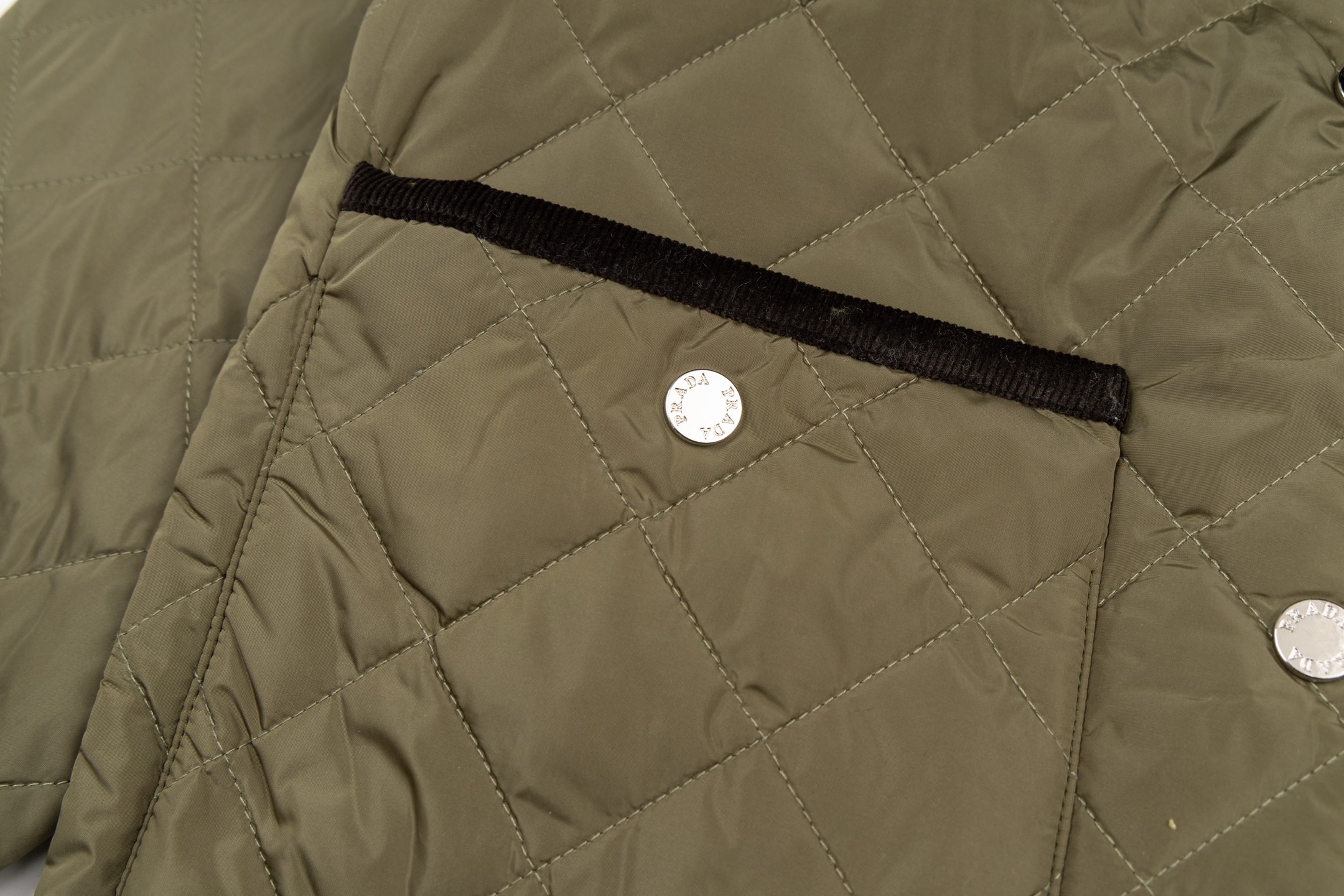 【PRADA旗艦店】プラダ ジャケット ご好評に付き再入荷！