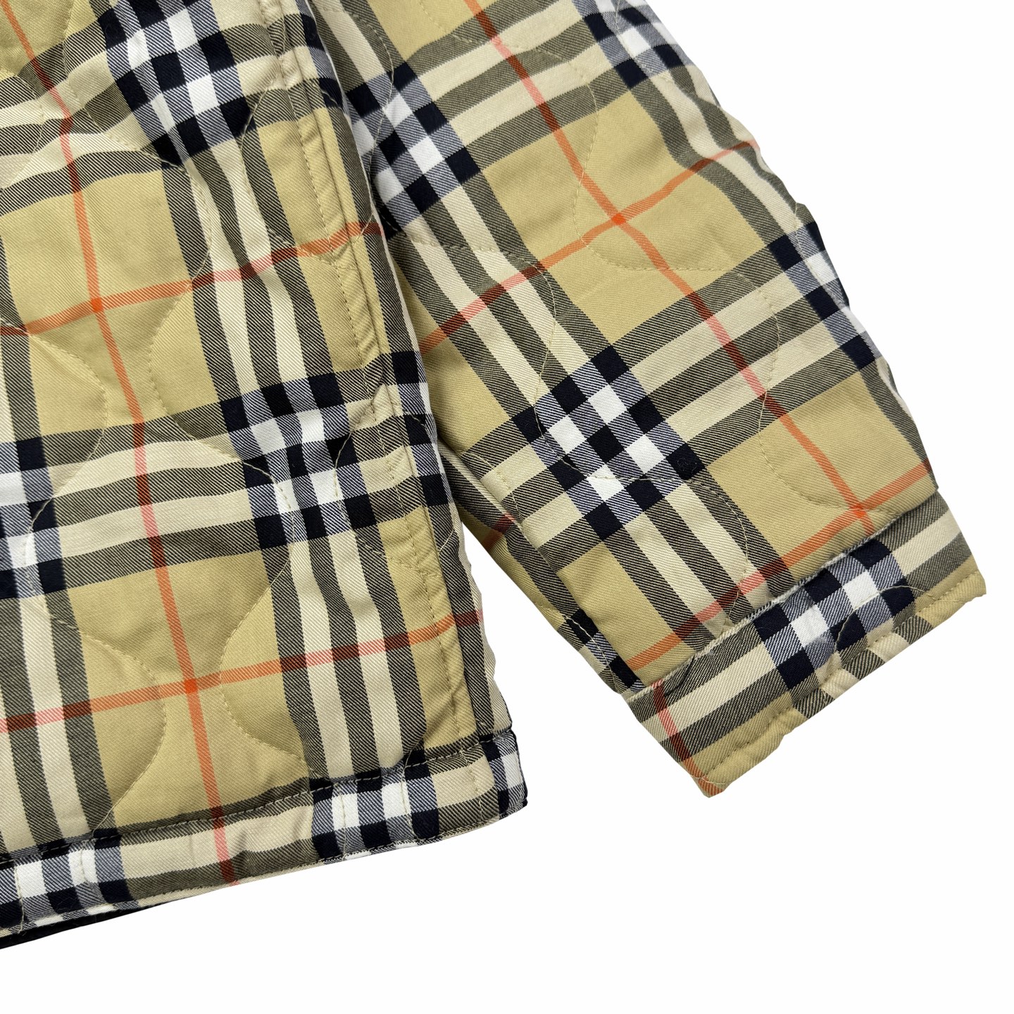 【BURBERRY旗艦店】バーバリー リバーシブル ジャケット 、ご好評に付き再入荷！