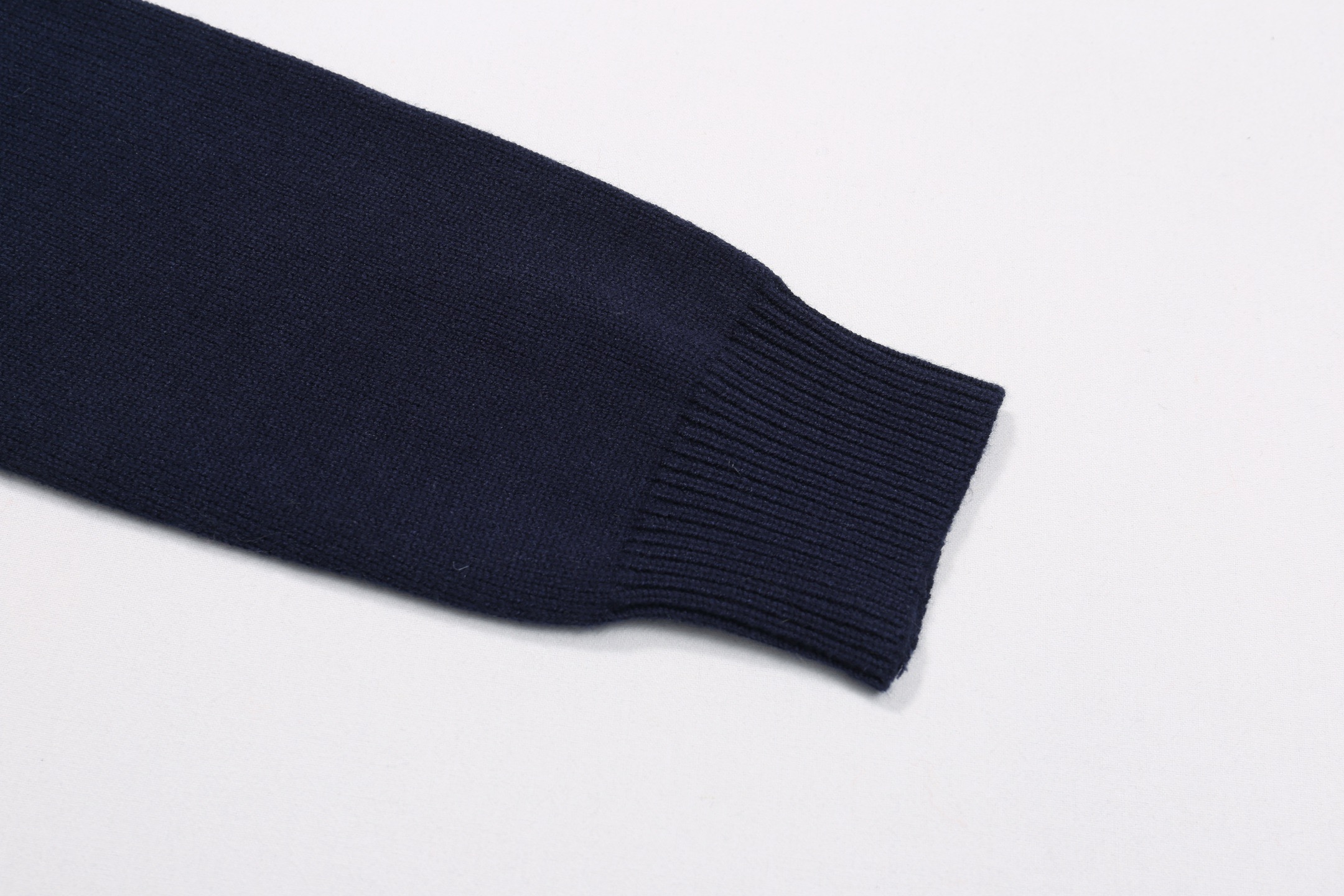 【GUCCI旗艦店】グッチ セーター ご好評に付き再入荷！