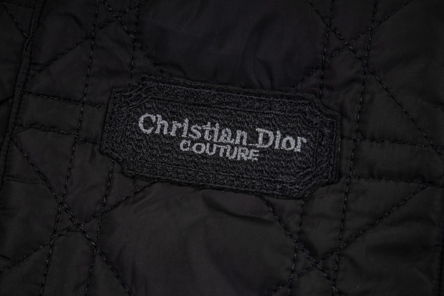 【DIOR公式旗艦店】ディオール ジャケット 綿入り ご好評に付き再入荷！