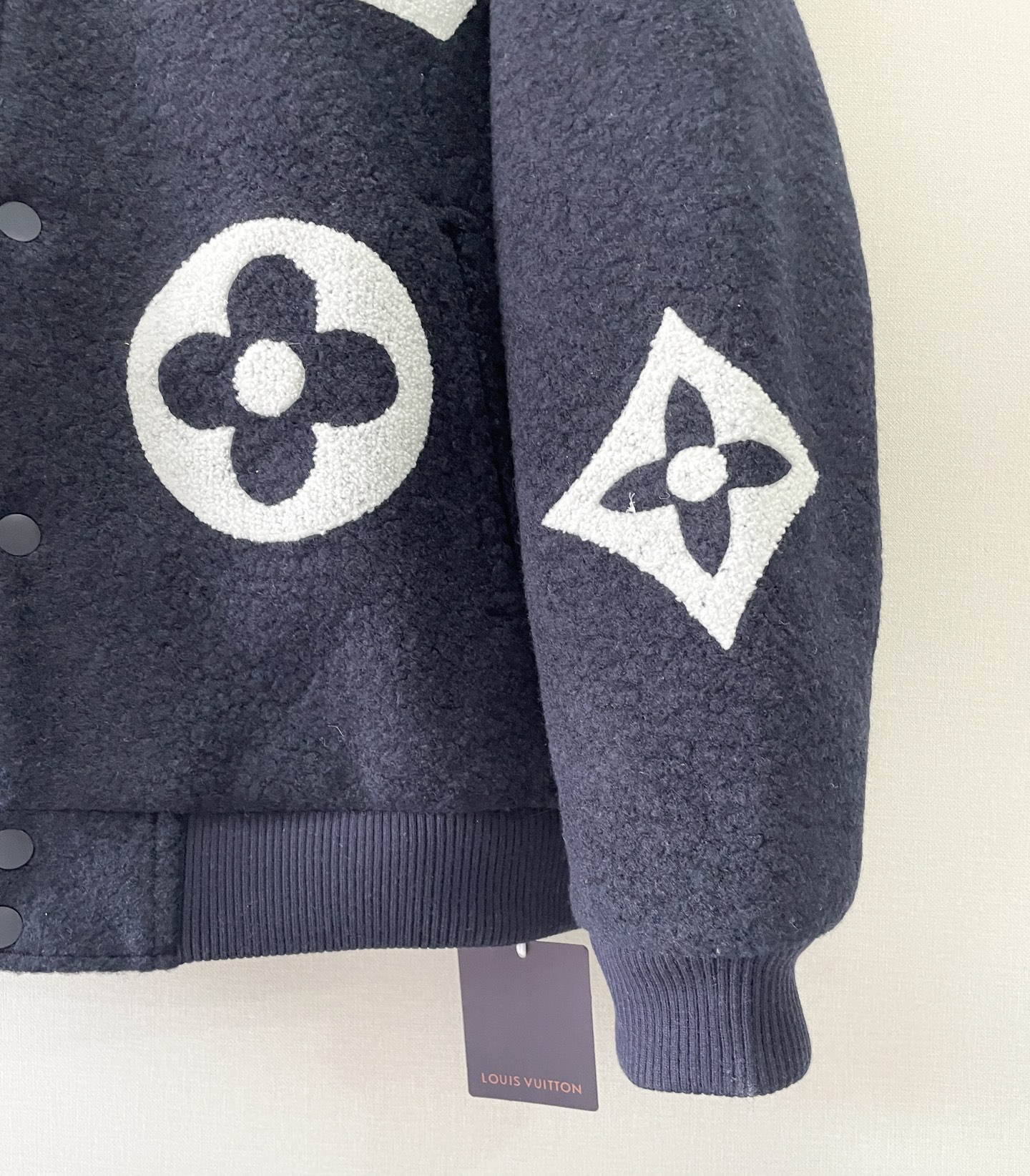 【LOUIS VUITTON旗艦店】ルイヴィトン ジャケット 、ご好評に付き再入荷！