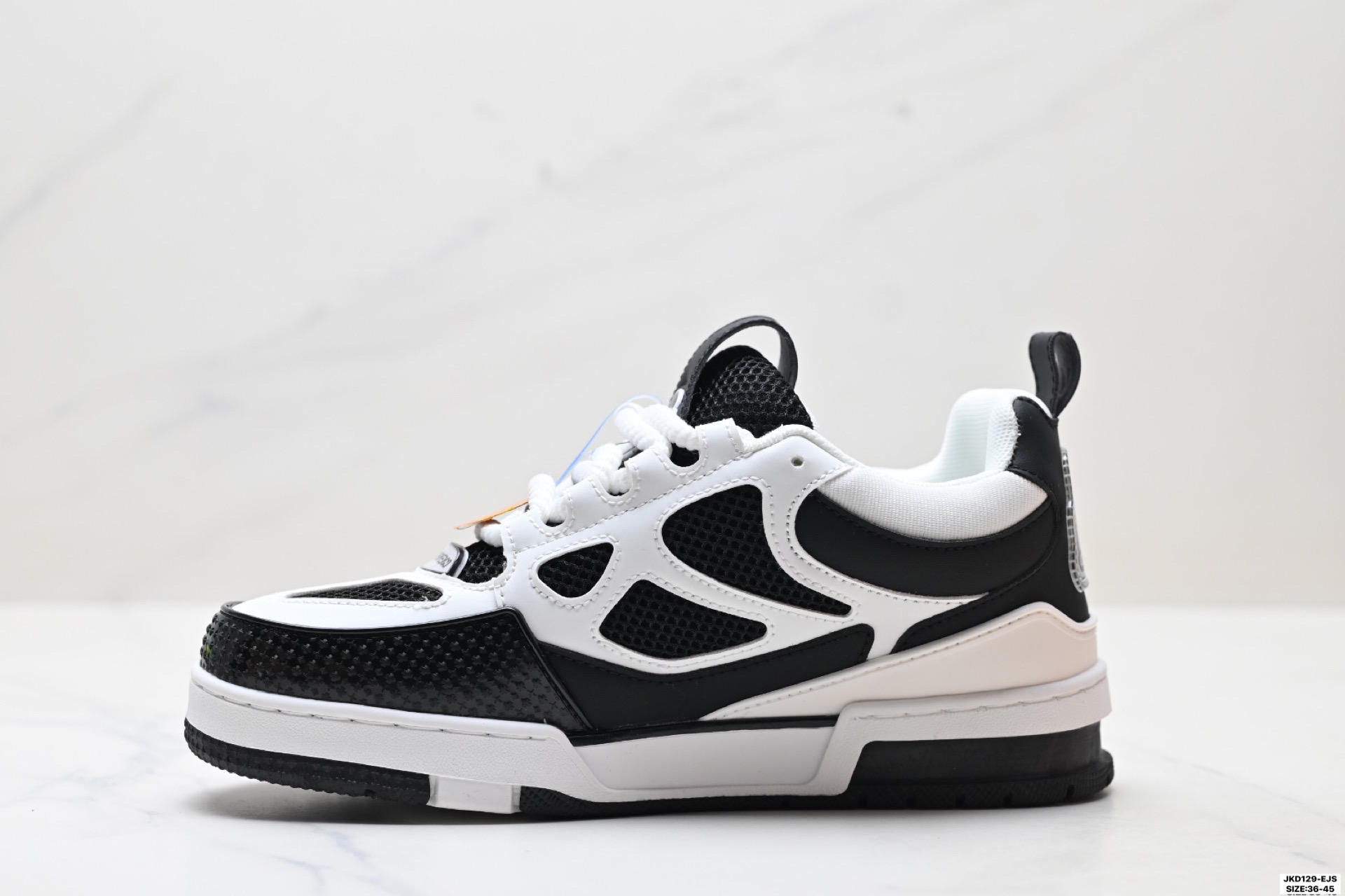 LOUIS VUITTON ルイヴィトン LV Trainer Sneaker Low スニーカー