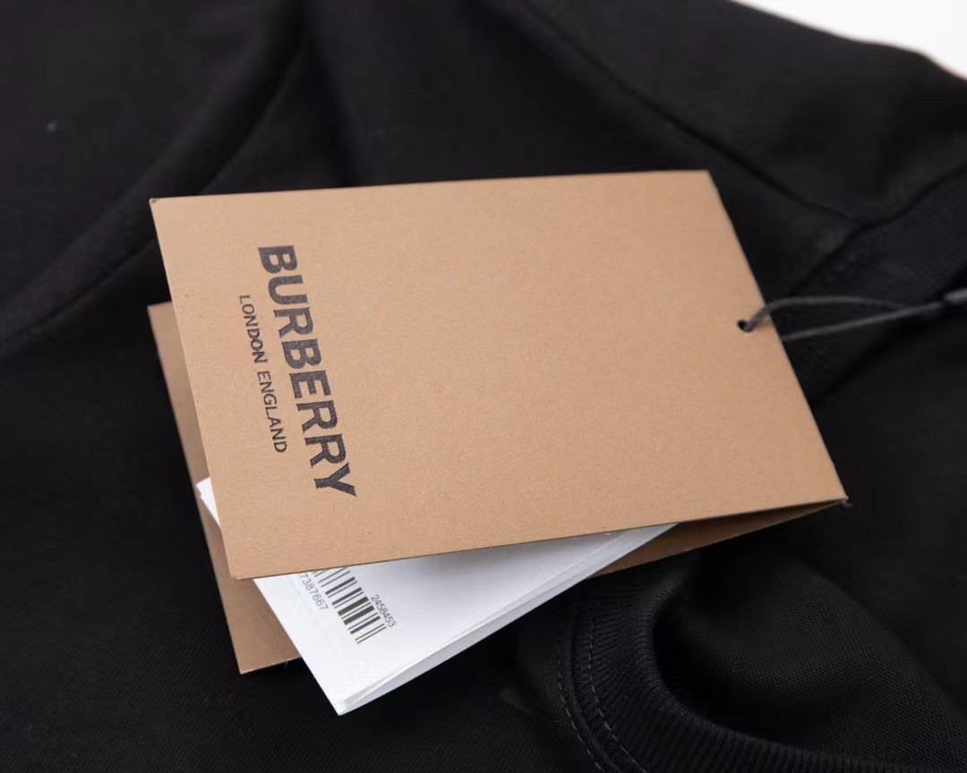 【BURBERRY旗艦店】バーバリー 半袖Tシャツ ご好評に付き再入荷！