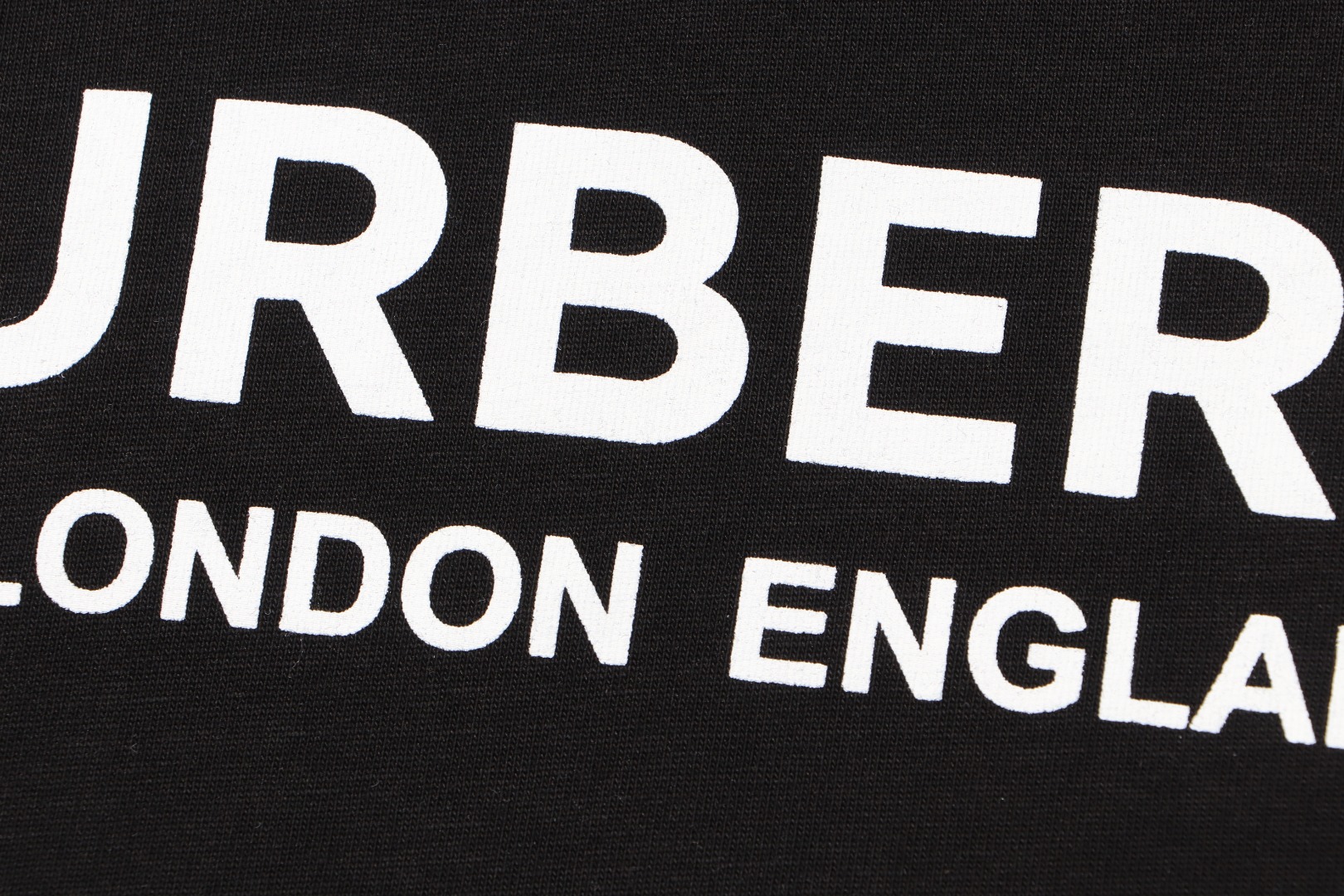 【BURBERRY旗艦店】バーバリー 半袖Tシャツ ご好評に付き再入荷！