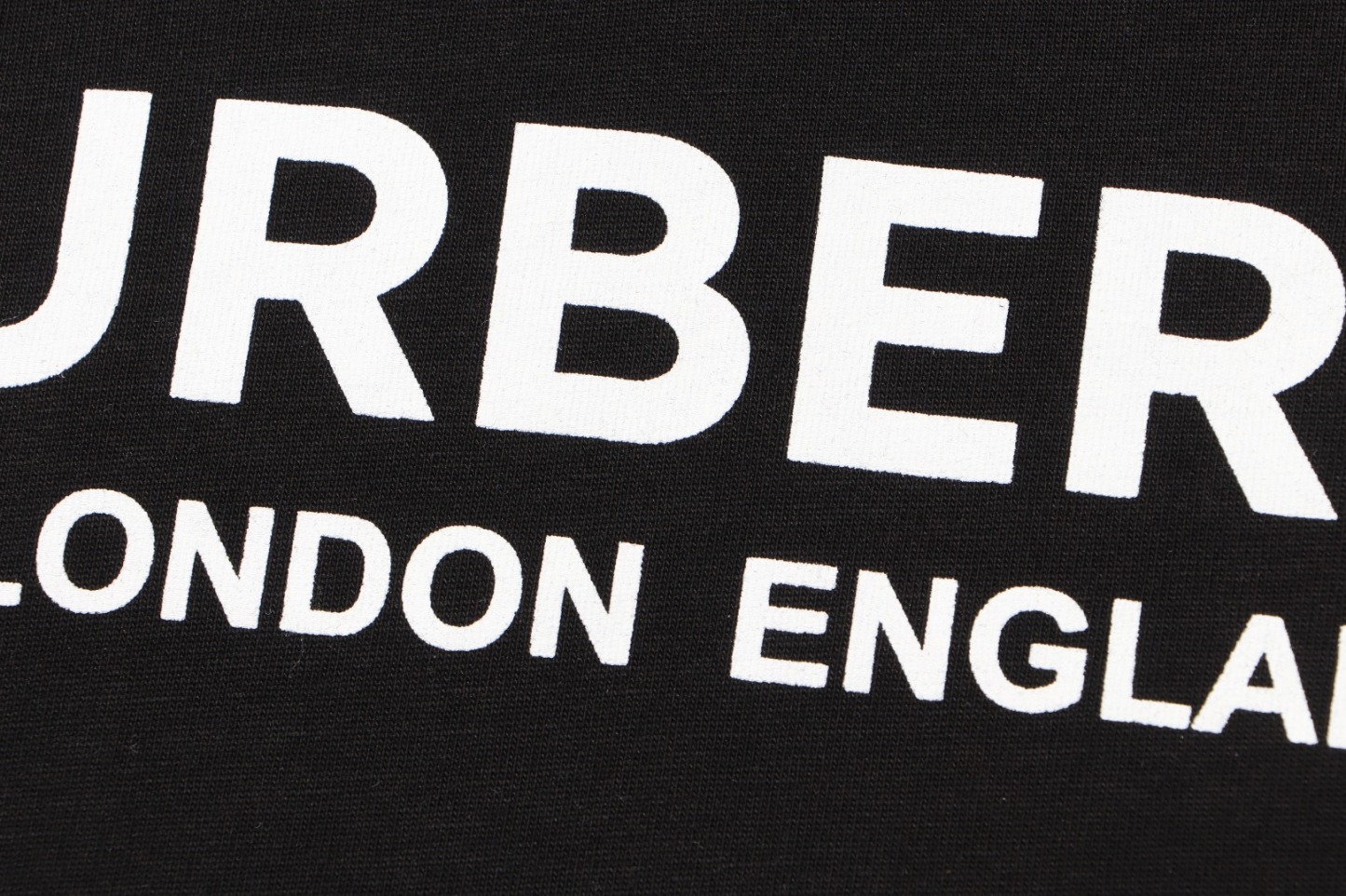【BURBERRY旗艦店】バーバリー 半袖Tシャツ ご好評に付き再入荷！