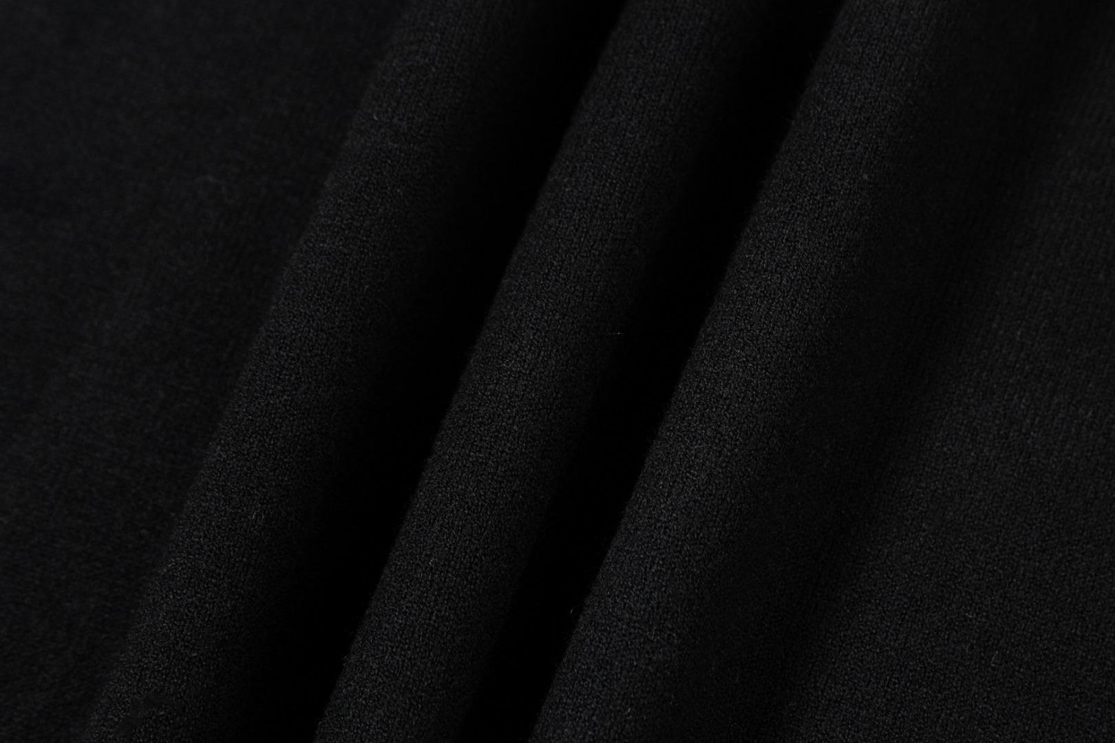 【DIOR旗艦店】ディオール ウールセーター ご好評に付き再入荷！