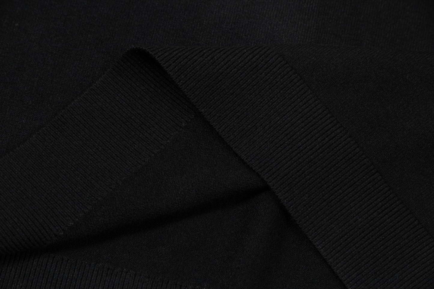 【LOUIS VUITTON旗艦店】ルイヴィトン セーター ご好評に付き再入荷！