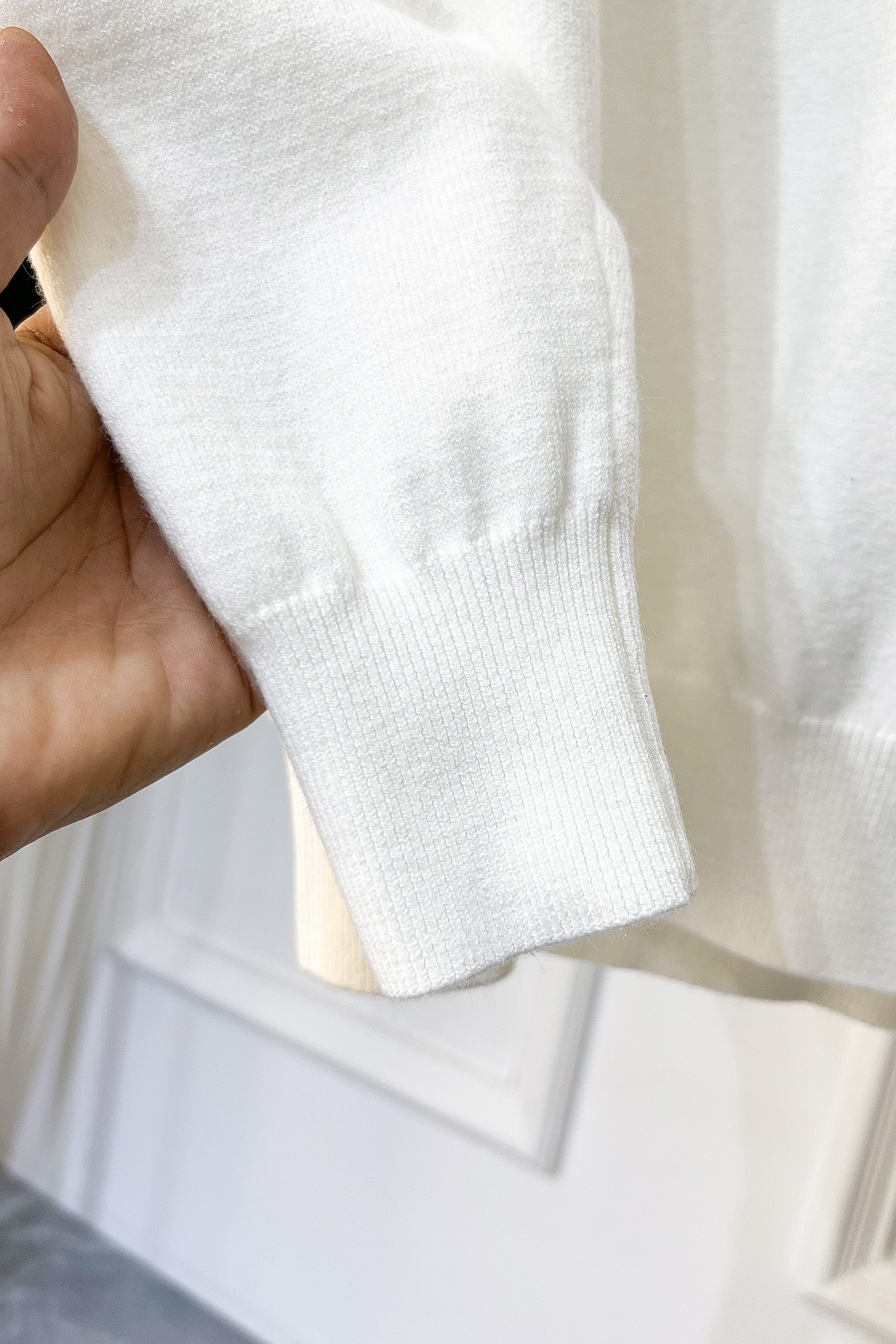 【DIOR旗艦店】ディオール セーター ご好評に付き再入荷！