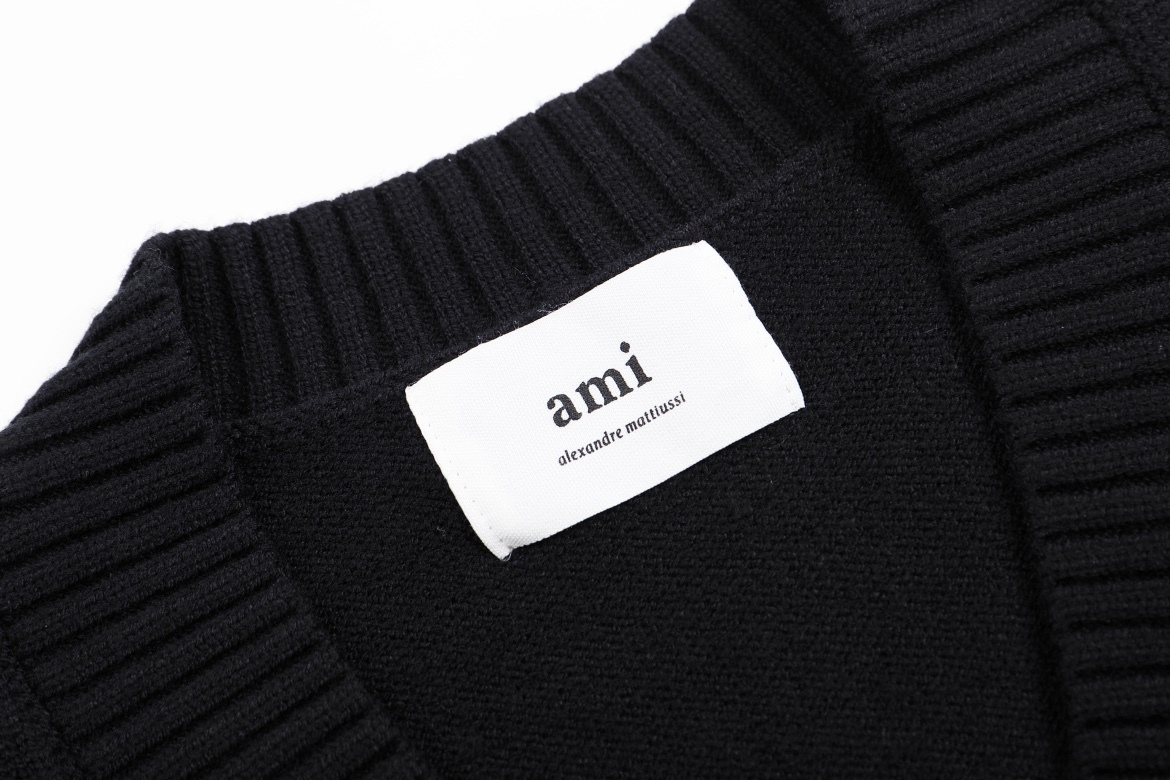 【AMI旗艦店】 ウールのベスト セーター 男女兼用 ご好評に付き再入荷！