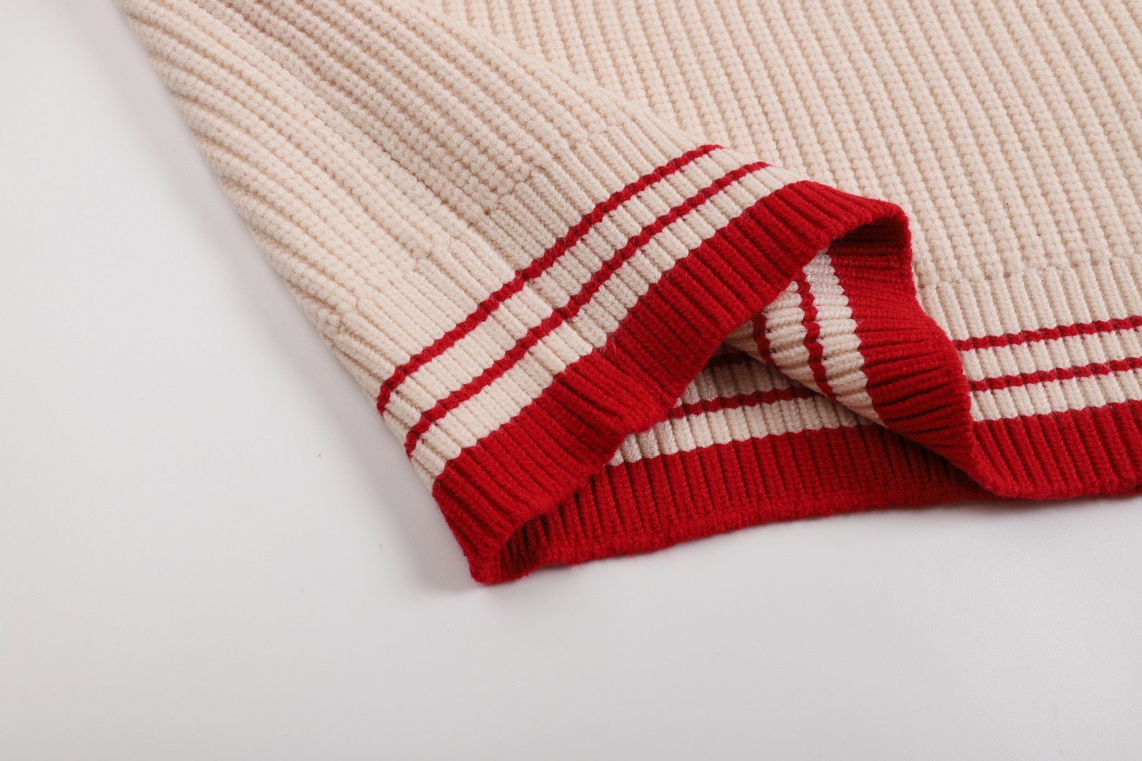 【AMI旗艦店】 ウールセーター 男女兼用 ご好評に付き再入荷！