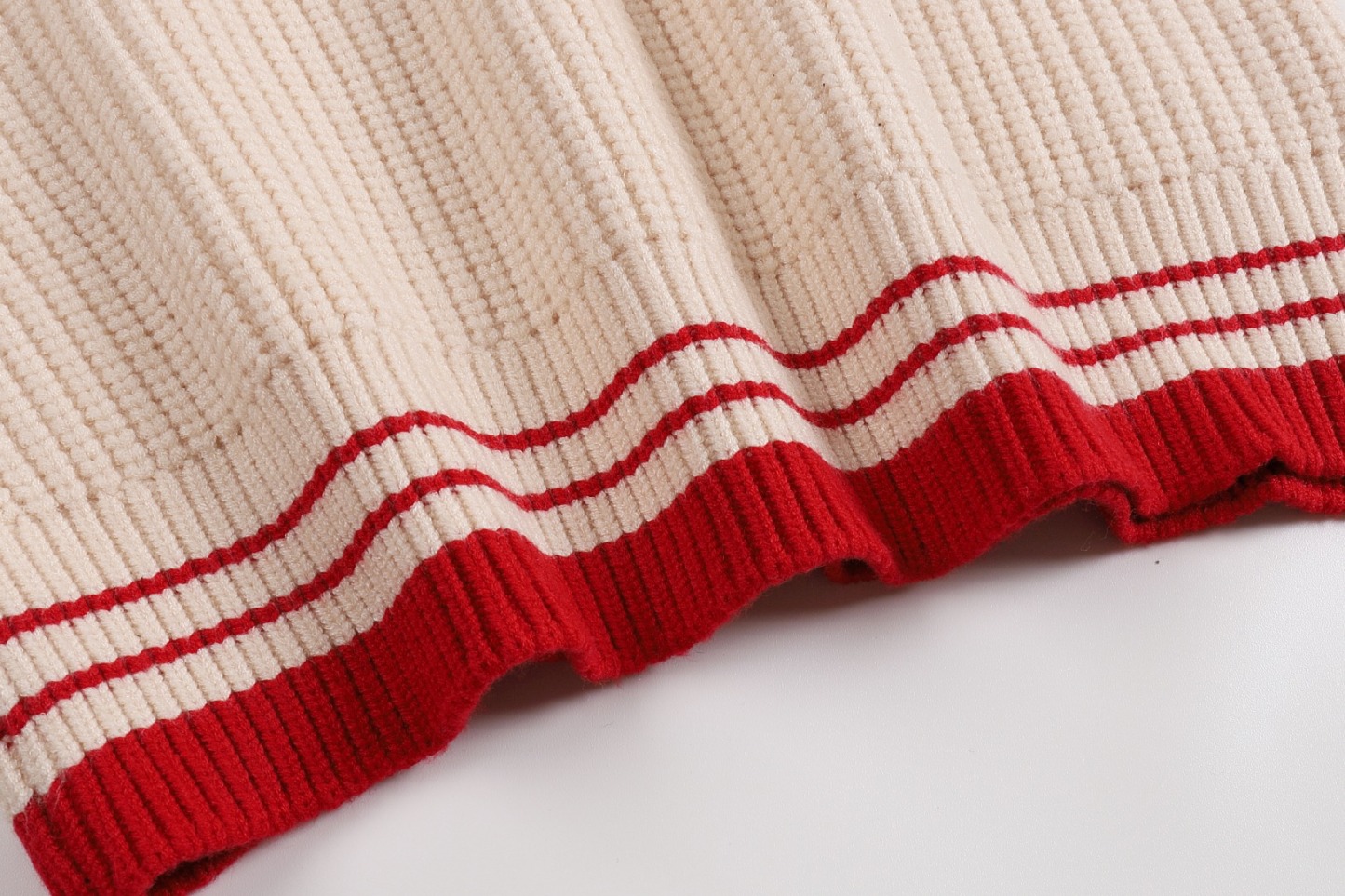 【AMI旗艦店】 ウールセーター 男女兼用 ご好評に付き再入荷！