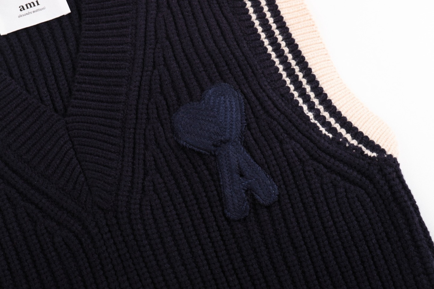 【AMI旗艦店】 ウールのベスト 男女兼用 ご好評に付き再入荷！