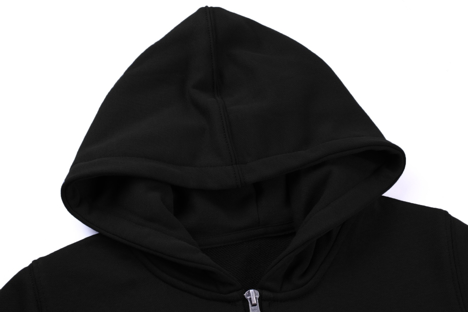 【FENDI】ジップアップパーカー