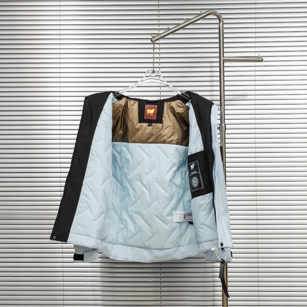 【STONE ISLAND旗艦店】 ジャケット ご好評に付き再入荷！