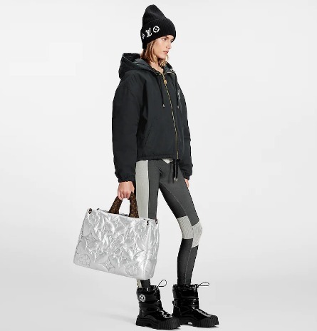 LOUIS VUITTON オンザゴー GM 2WAY　トート　バッグ