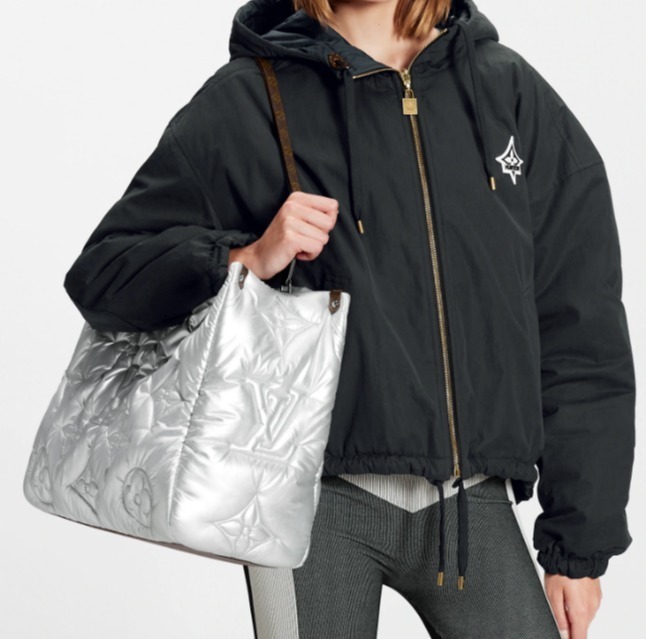 LOUIS VUITTON オンザゴー GM 2WAY　トート　バッグ