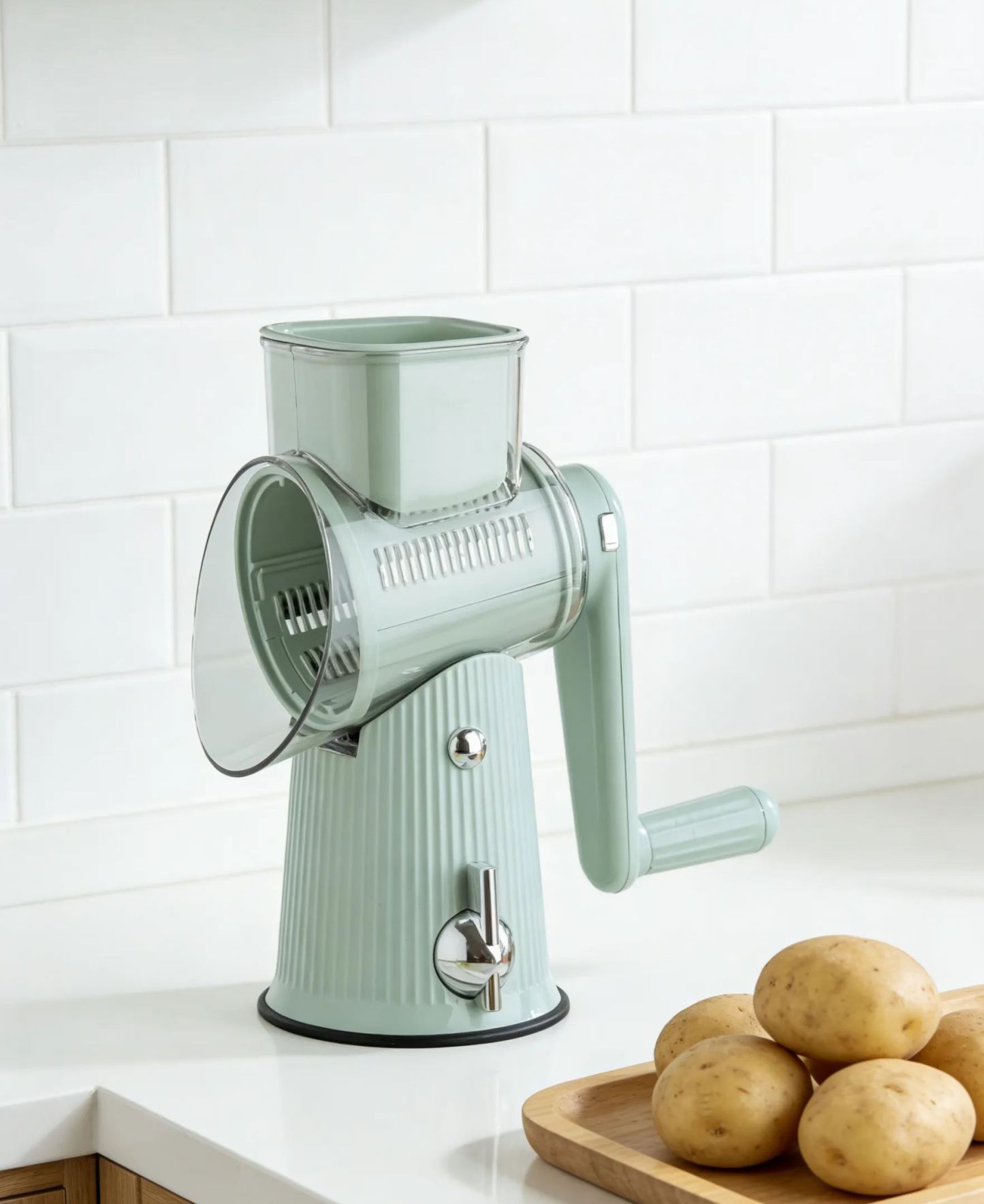 Hand crank multifunctional vegetable cutter