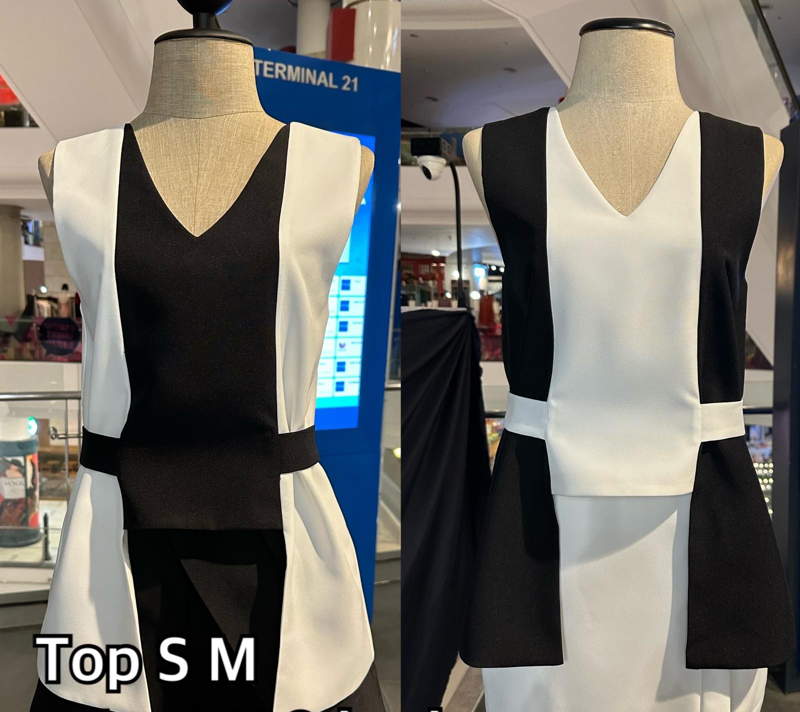 Must be in your closet - Side Vest Top