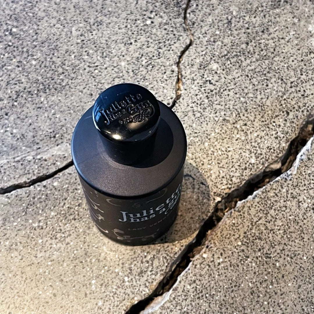 【ของแท้✓จัดส่งรวดเร็ว】 Not A Perfume Superdose EDP 2ml/5ml/10ml น้ําหอม unise  น้ําหอมผู้หญิง  กลิ่นติดทนนาน กลิ่นหอม น้ำหอมมินิ น้ำหอมพกพา