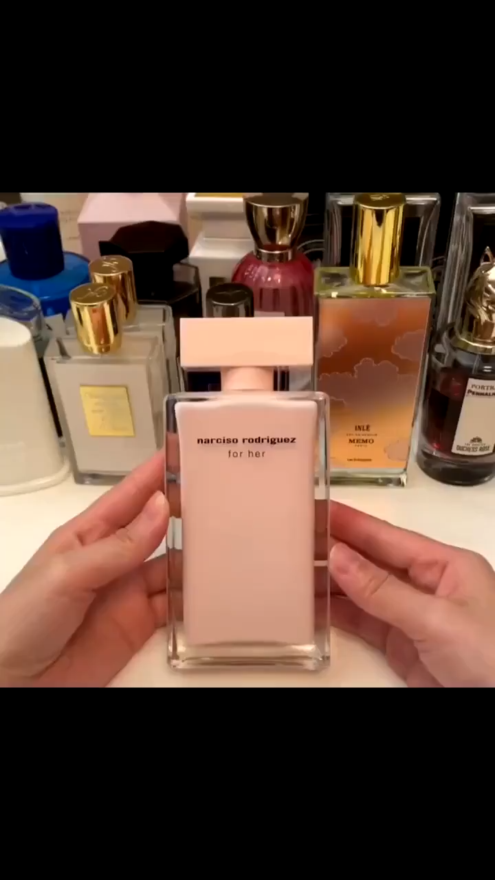 【ของแท้✓จัดส่งรวดเร็ว】for Her EDP & Fleur Musc for Her 2ml/5ml/10ml น้ําหอมผู้หญิง สินค้าขายดี ขนาดทดลอง น้ำหอมพกพา ติดทนนาน