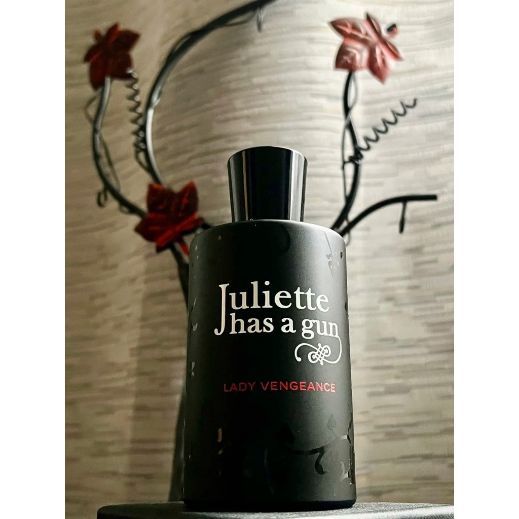 【ของแท้✓จัดส่งรวดเร็ว】 Not A Perfume Superdose EDP 2ml/5ml/10ml น้ําหอม unise  น้ําหอมผู้หญิง  กลิ่นติดทนนาน กลิ่นหอม น้ำหอมมินิ น้ำหอมพกพา