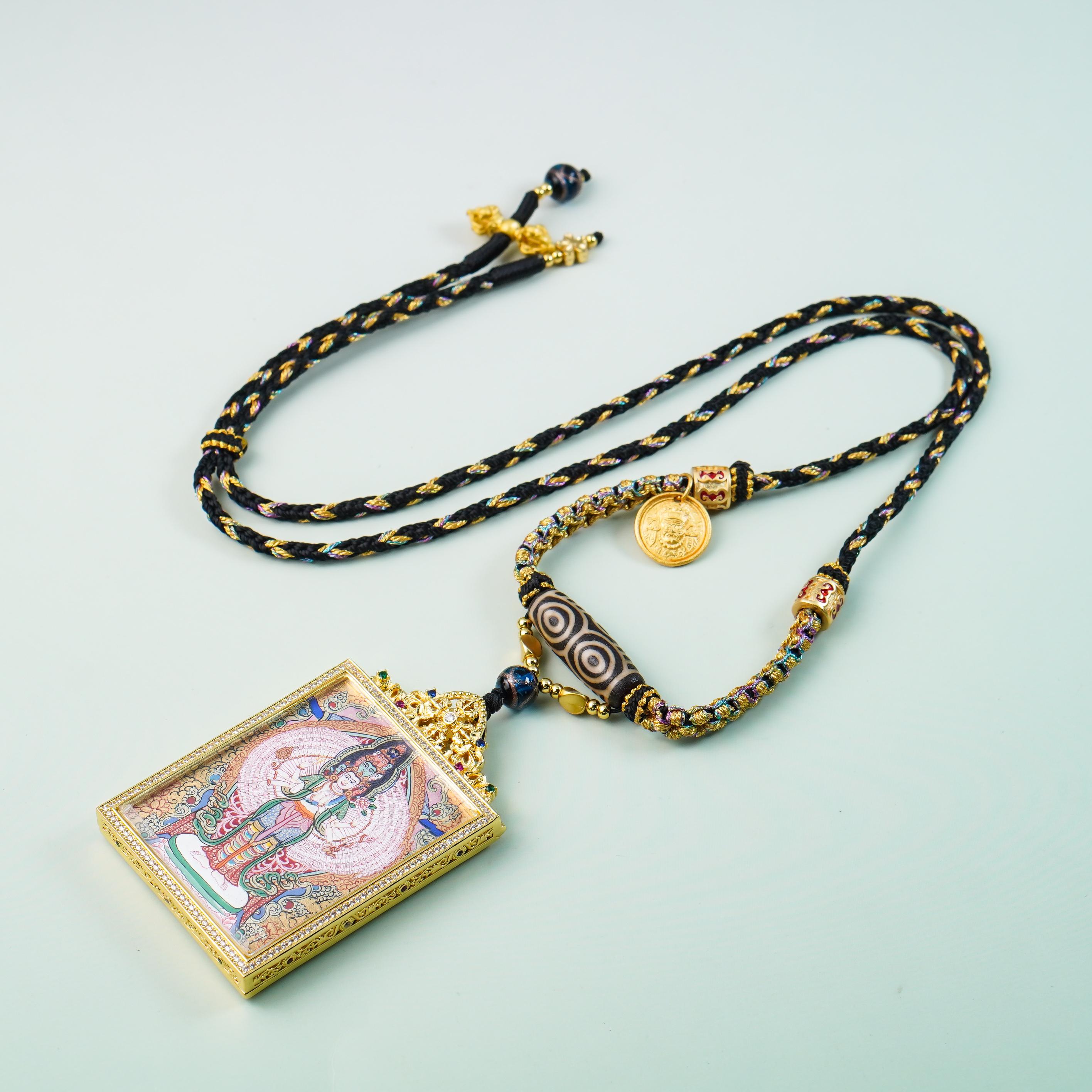 唐卡吊墜-千手觀音全身像圍鋯殼銅單卡｜修行守護唐卡珠寶?療癒隨身佩戴 唐卡修行療癒吊墜