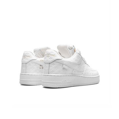 【Louis Vuitton X Nike Air Force 1 White】100足の限定発売! ナイキ エア フォース 1の40周年を記念して、2023年春夏の新作