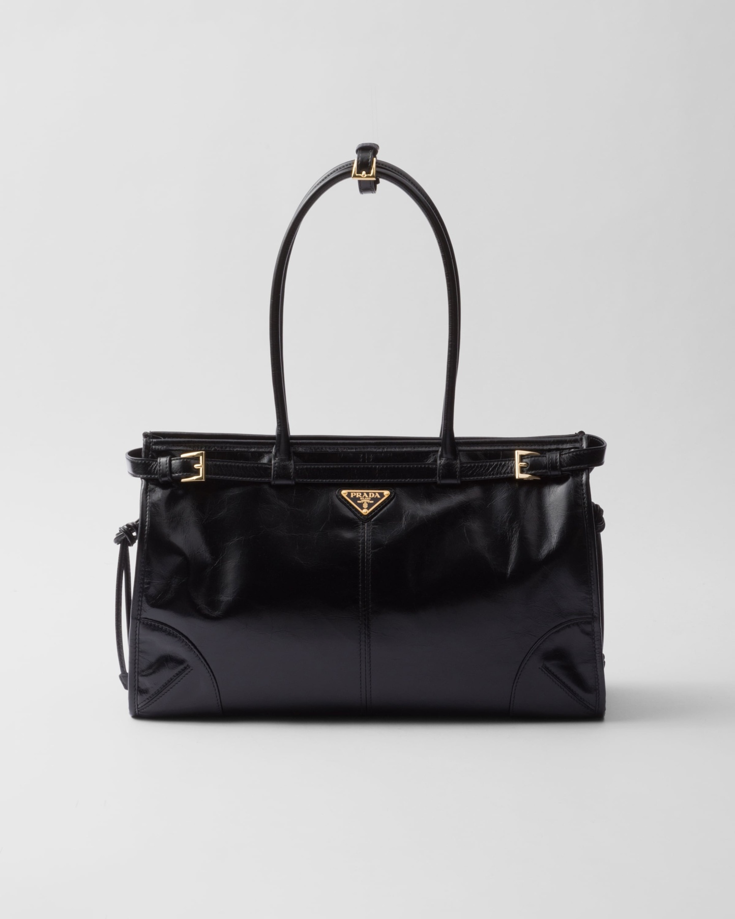✨PRADA ボニー レザー ハンドバッグ – 超人气！洗練されたデザインで魅力的な印象