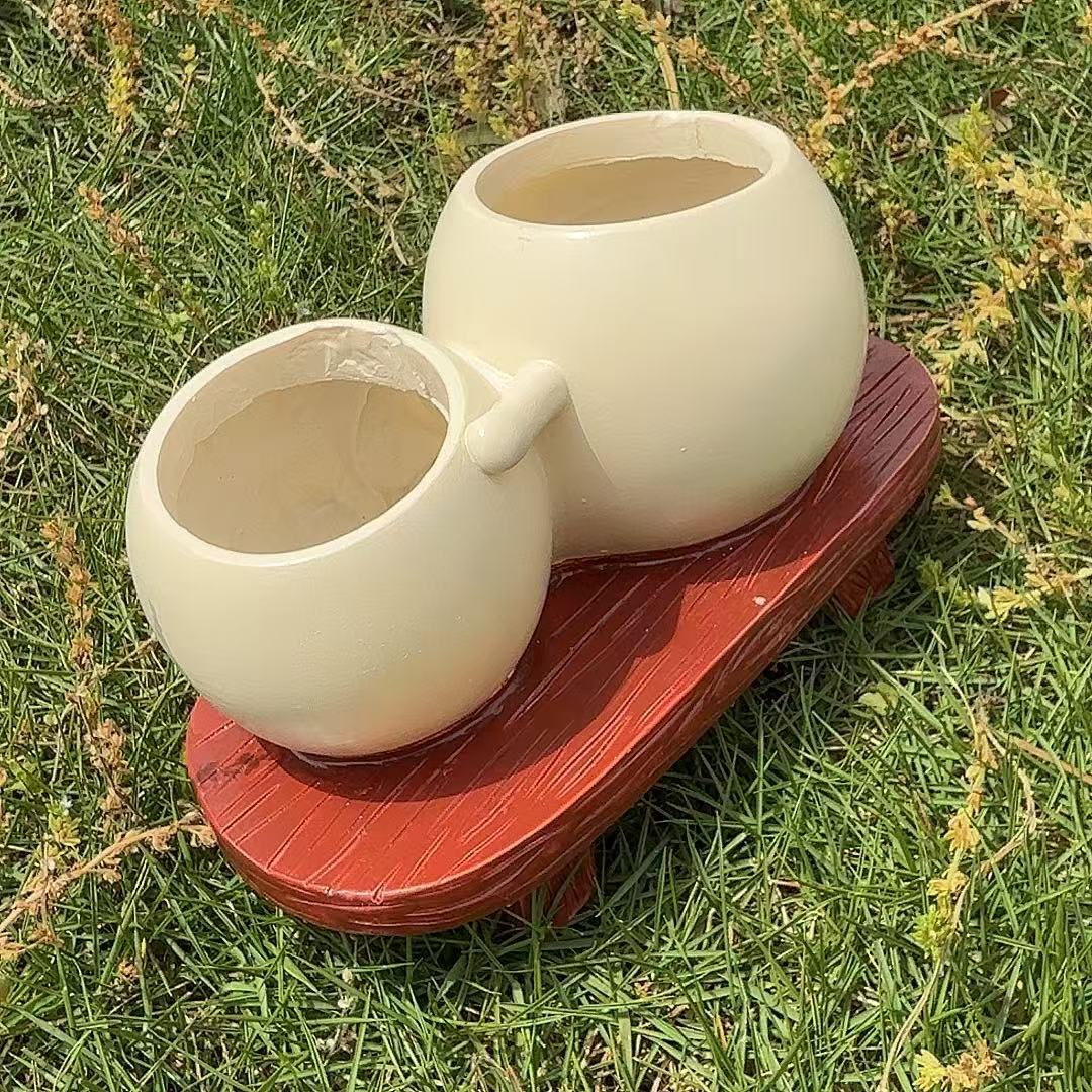長椅閱讀時光｜多肉花盆