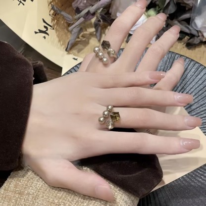 新款爆款棕水晶珍珠戒指｜輕奢高級感 甜美百搭簡約時尚女戒