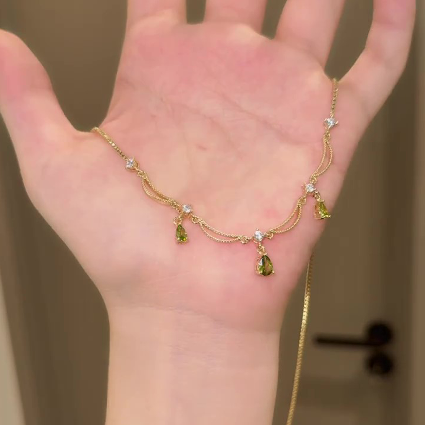 法式水滴流蘇細鏈手鍊｜優雅垂墜設計