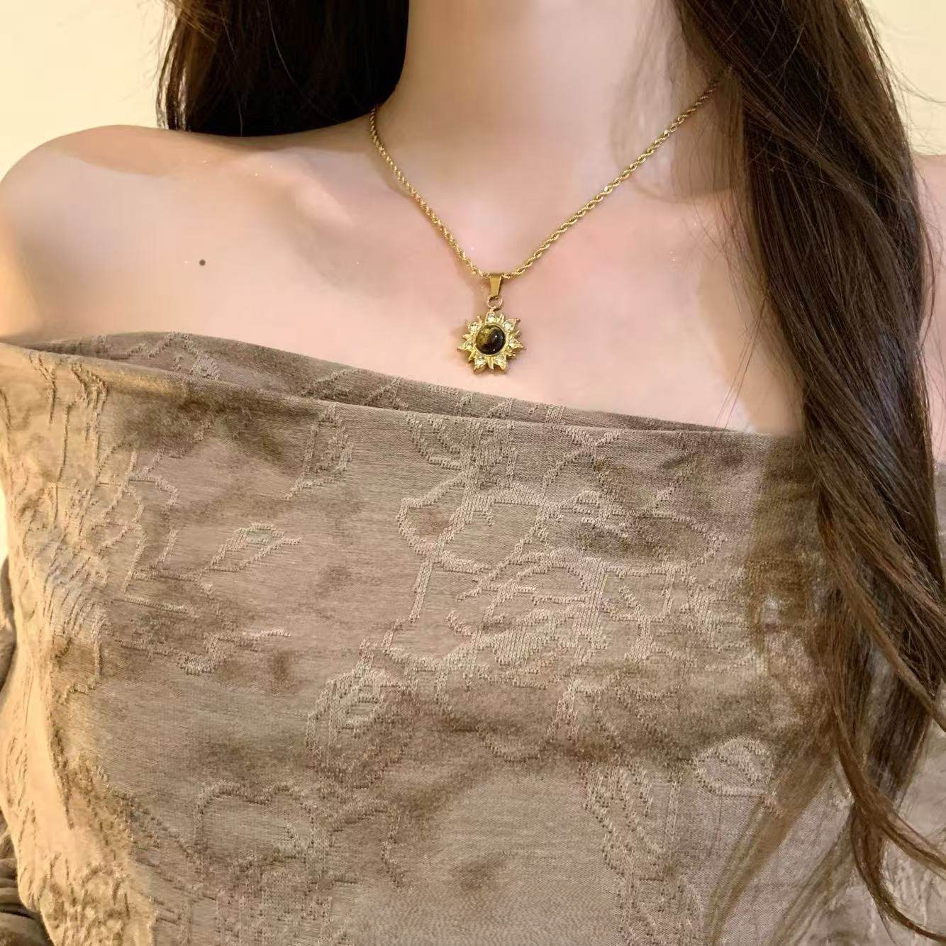 太陽花虎眼石項鍊｜輕奢小眾百搭鎖骨鏈
