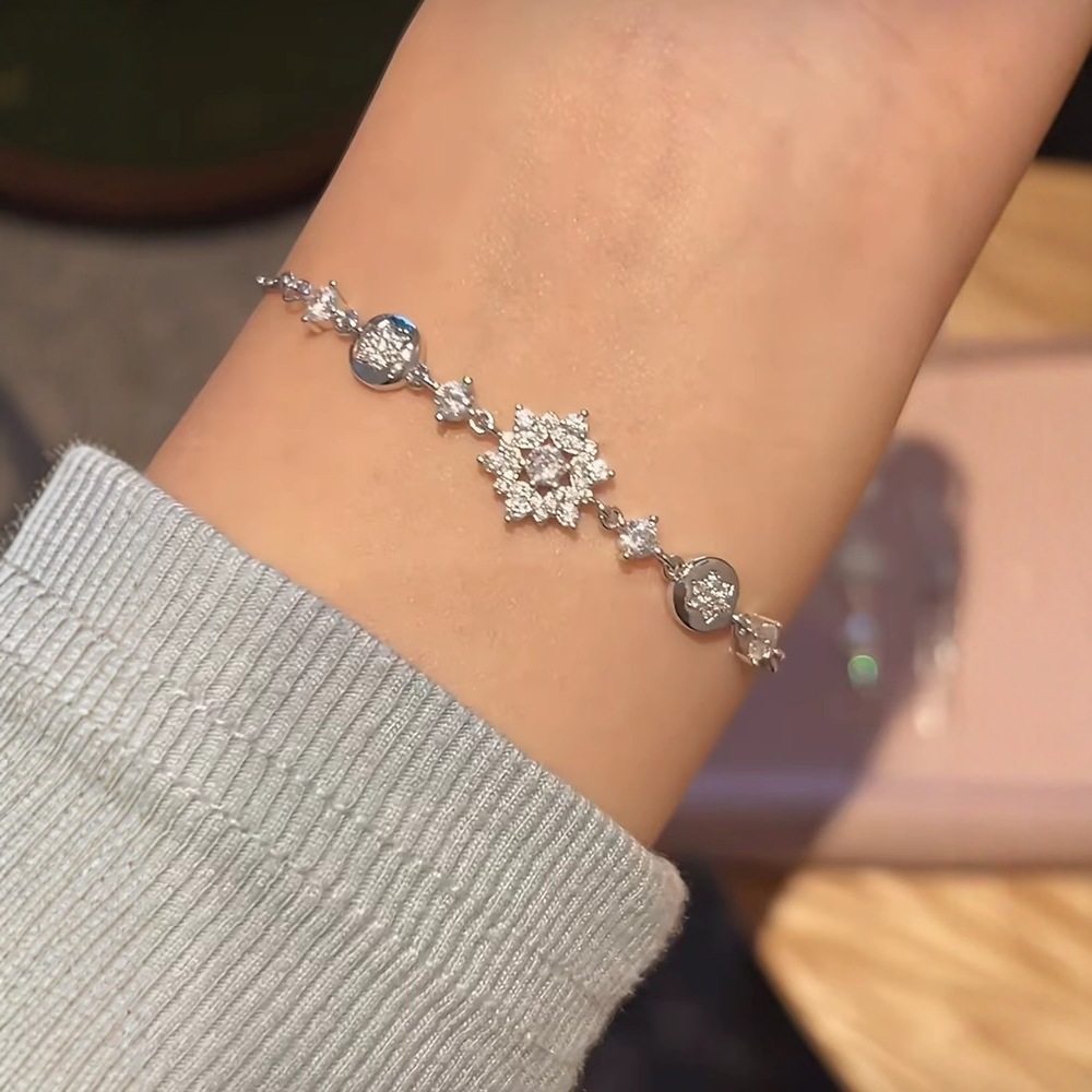 清冷雪花鑽飾抽拉式手鏈