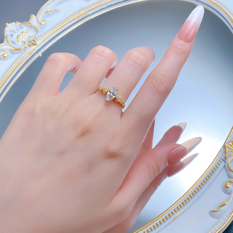 流線光弧・S925銀金邊馬眼鑽戒指