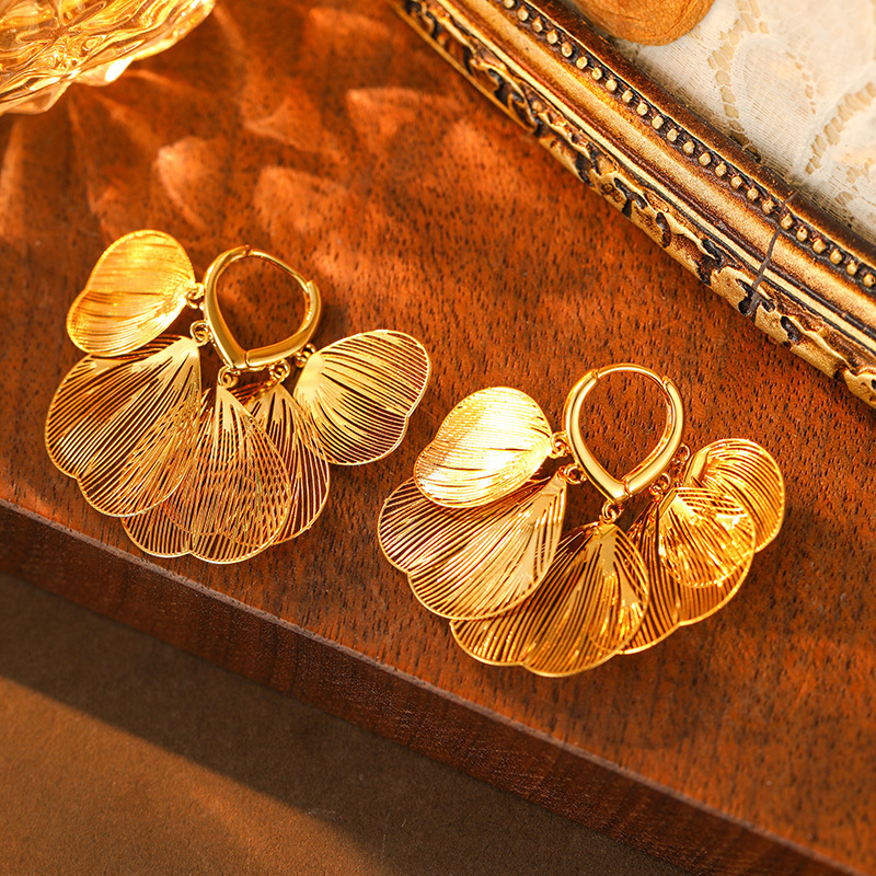 法式薄片垂坠耳环｜日常也戴得住的气质款