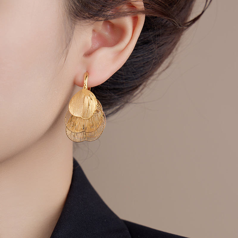 法式薄片垂坠耳环｜日常也戴得住的气质款