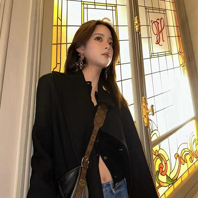 【歐陽娜娜同款】輕盈金菱・鏤空工藝耳墜